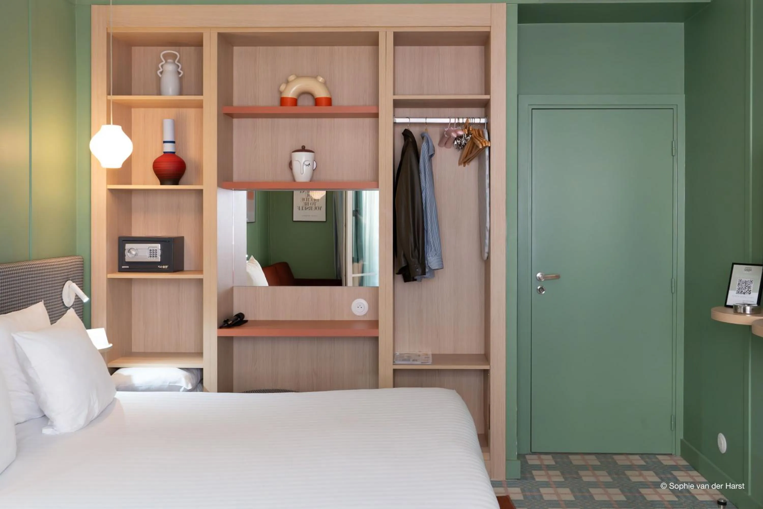 Photo of the whole room, Bed in Hotel Aparthotel AMMI Nice Lafayette