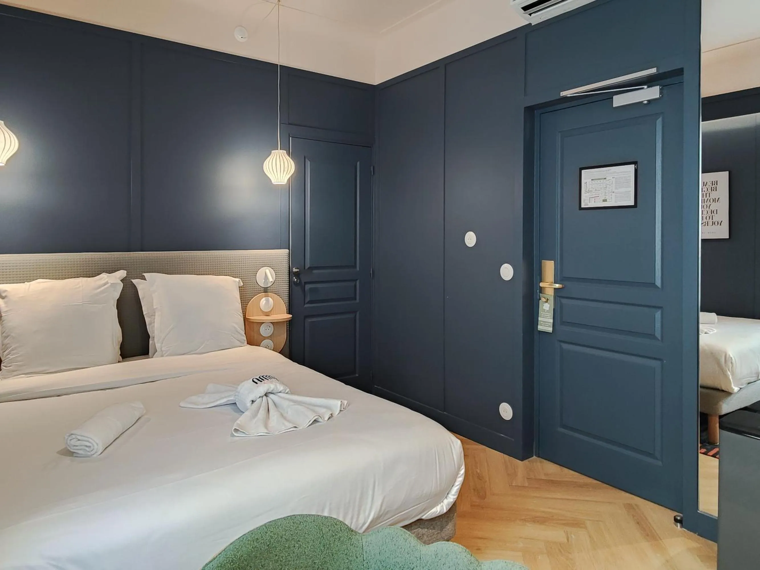 Bed in Hotel Aparthotel AMMI Nice Lafayette