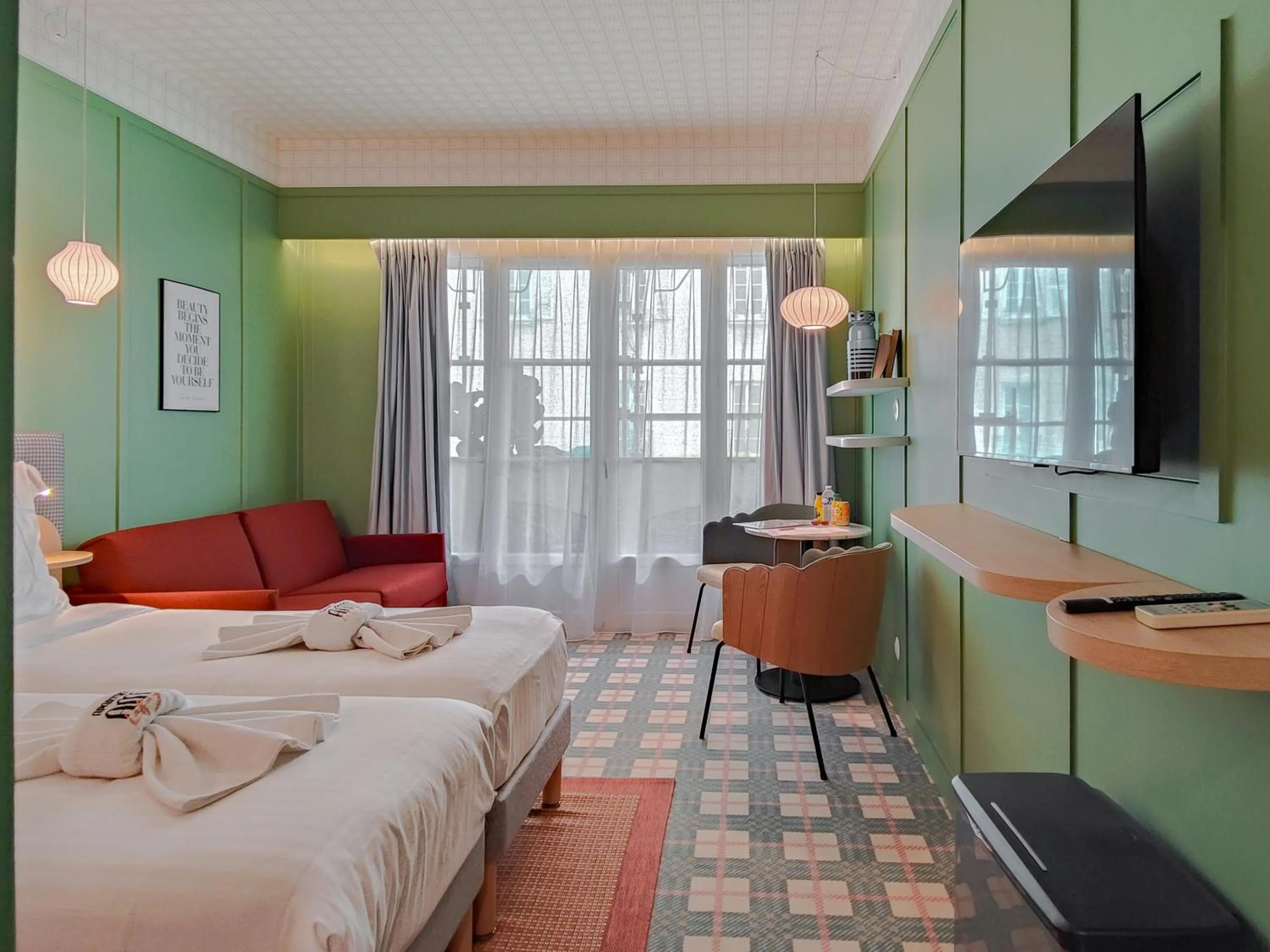 Photo of the whole room, Bed in Hotel Aparthotel AMMI Nice Lafayette