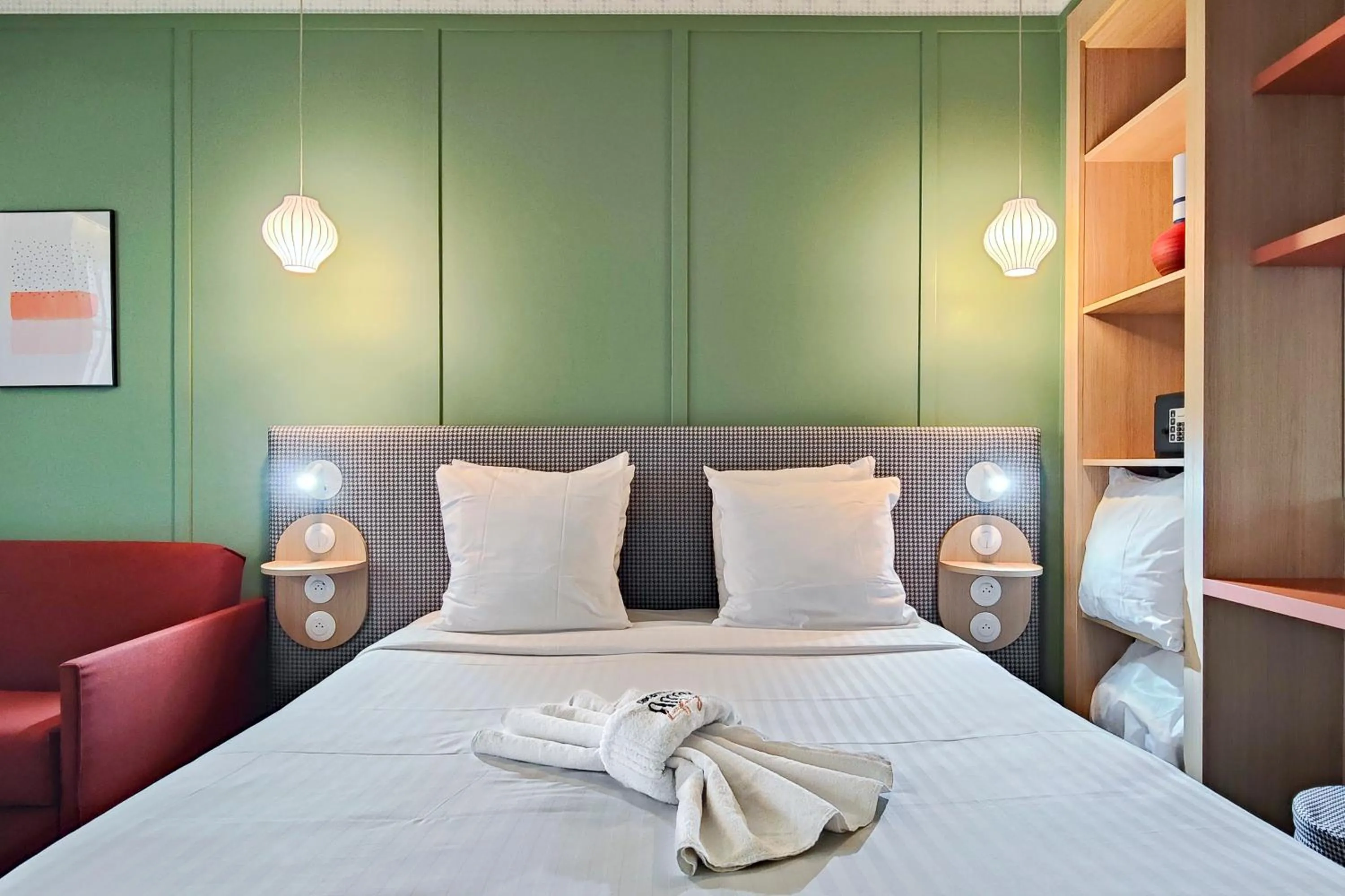 Bed in Hotel Aparthotel AMMI Nice Lafayette