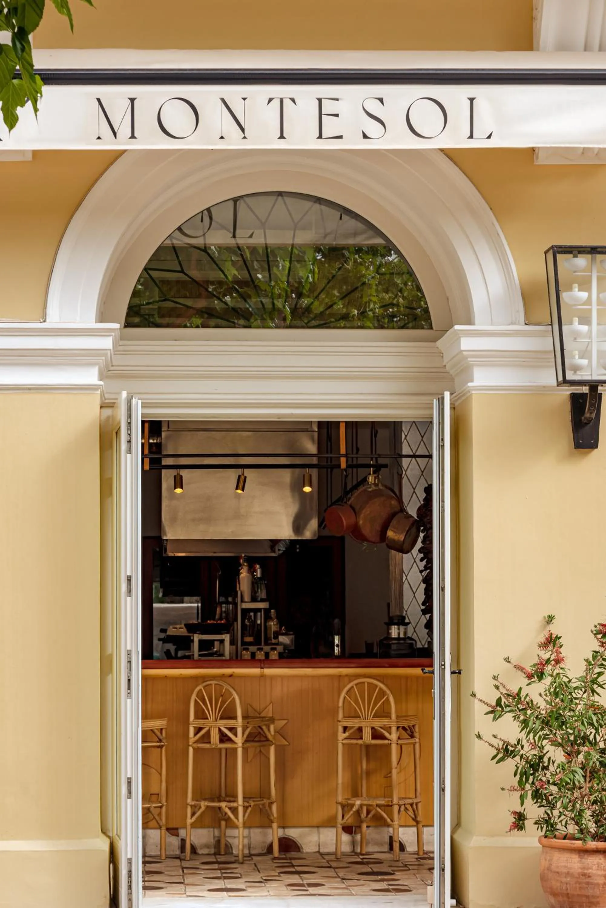 Restaurant/places to eat in Montesol Experimental Ibiza