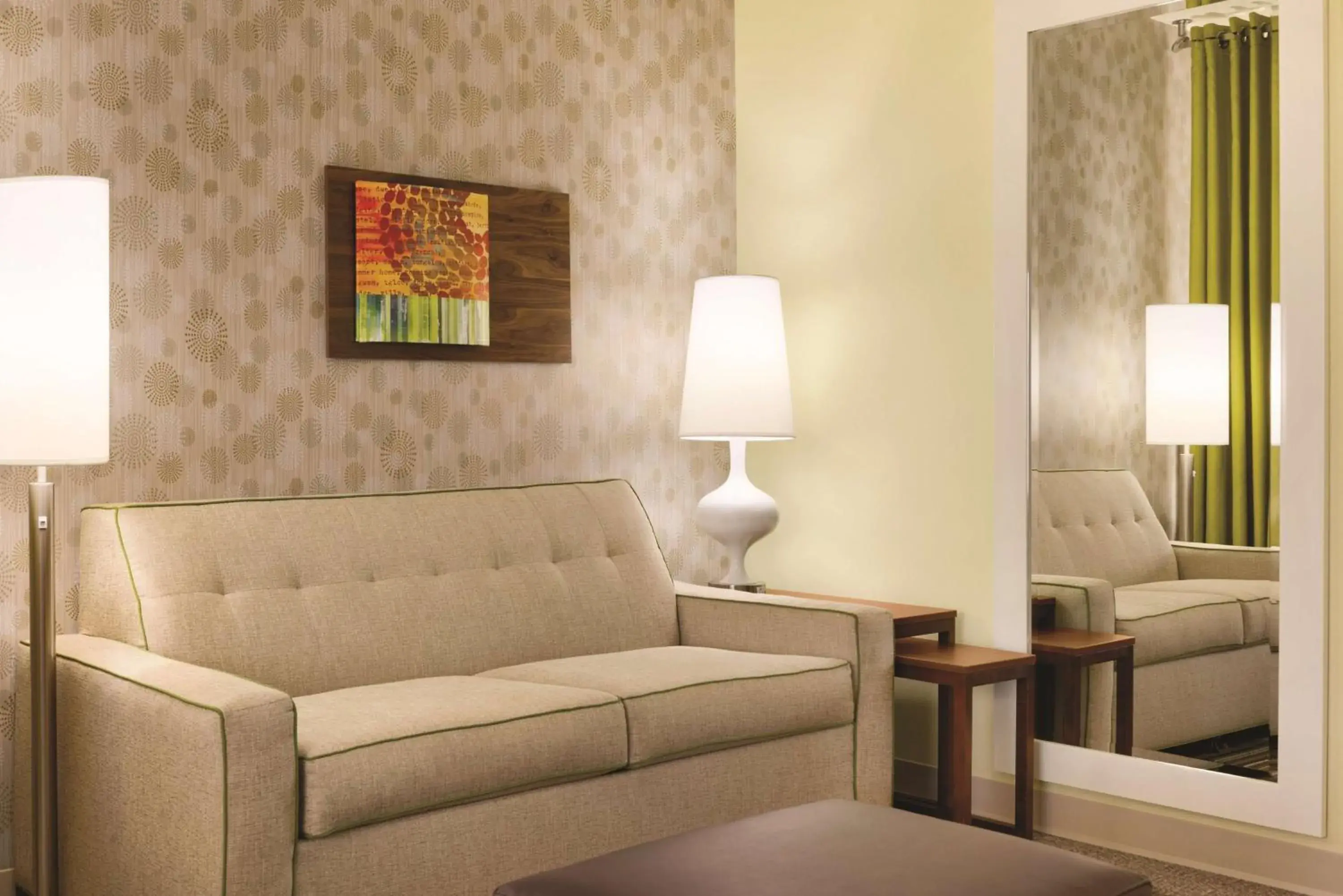 Living room in Home2 Suites By Hilton Columbus Dublin Living room in Home2 Suites By Hilton Columbus Dublin