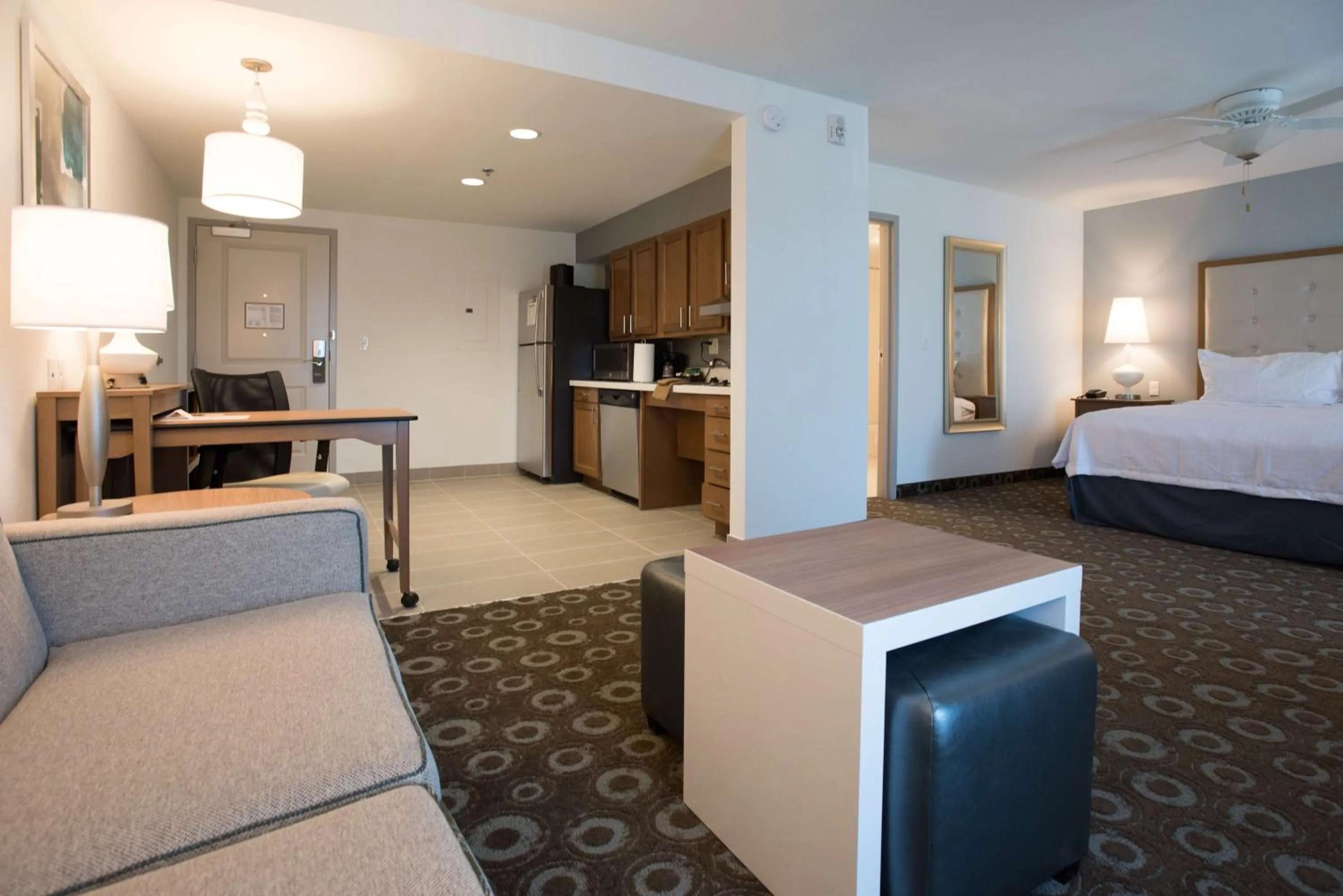 Bedroom, Bed in Homewood Suites By Hilton Paducah
