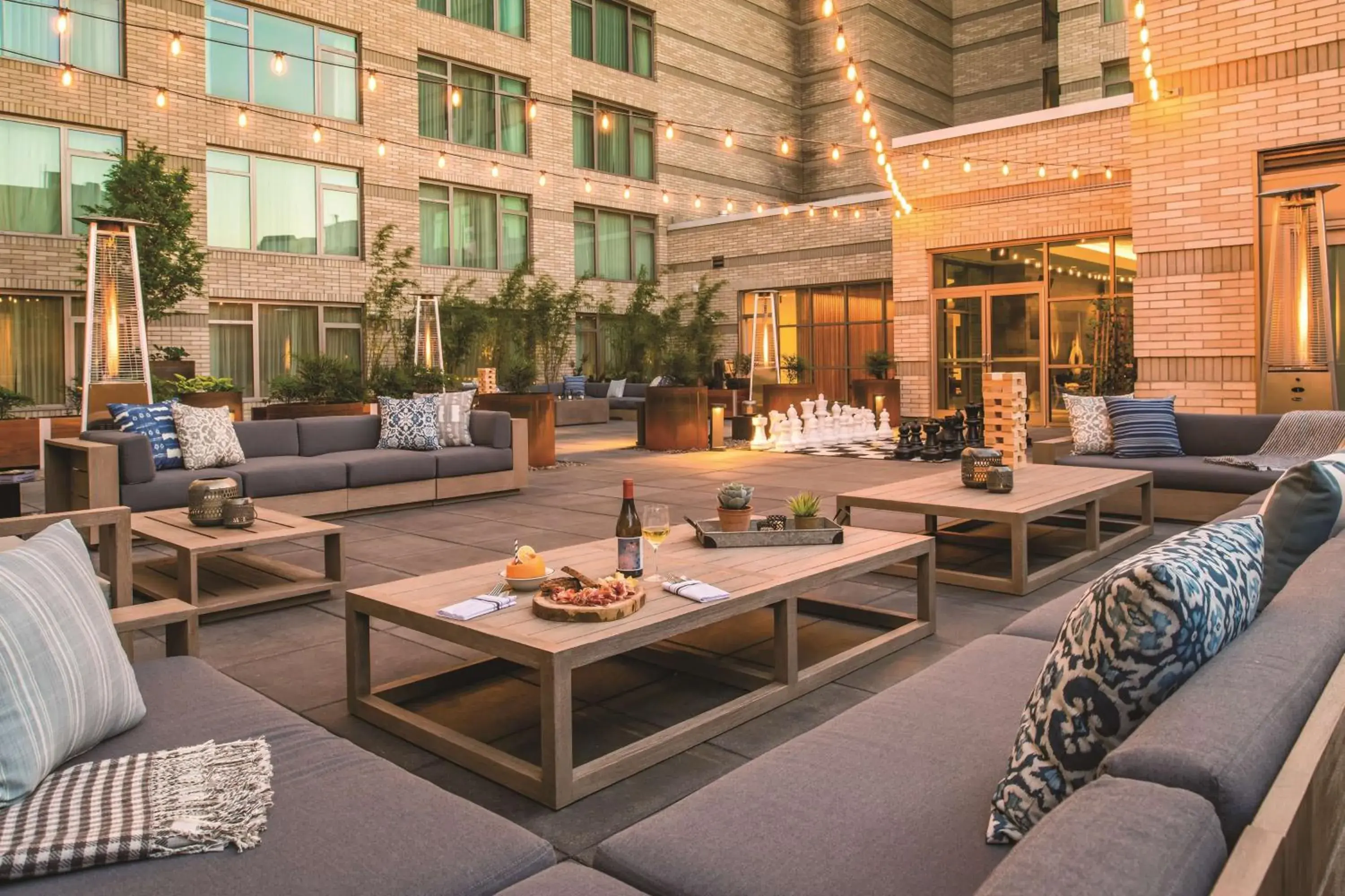 The Duniway Portland, A Hilton Hotel The Duniway Portland, A Hilton Hotel