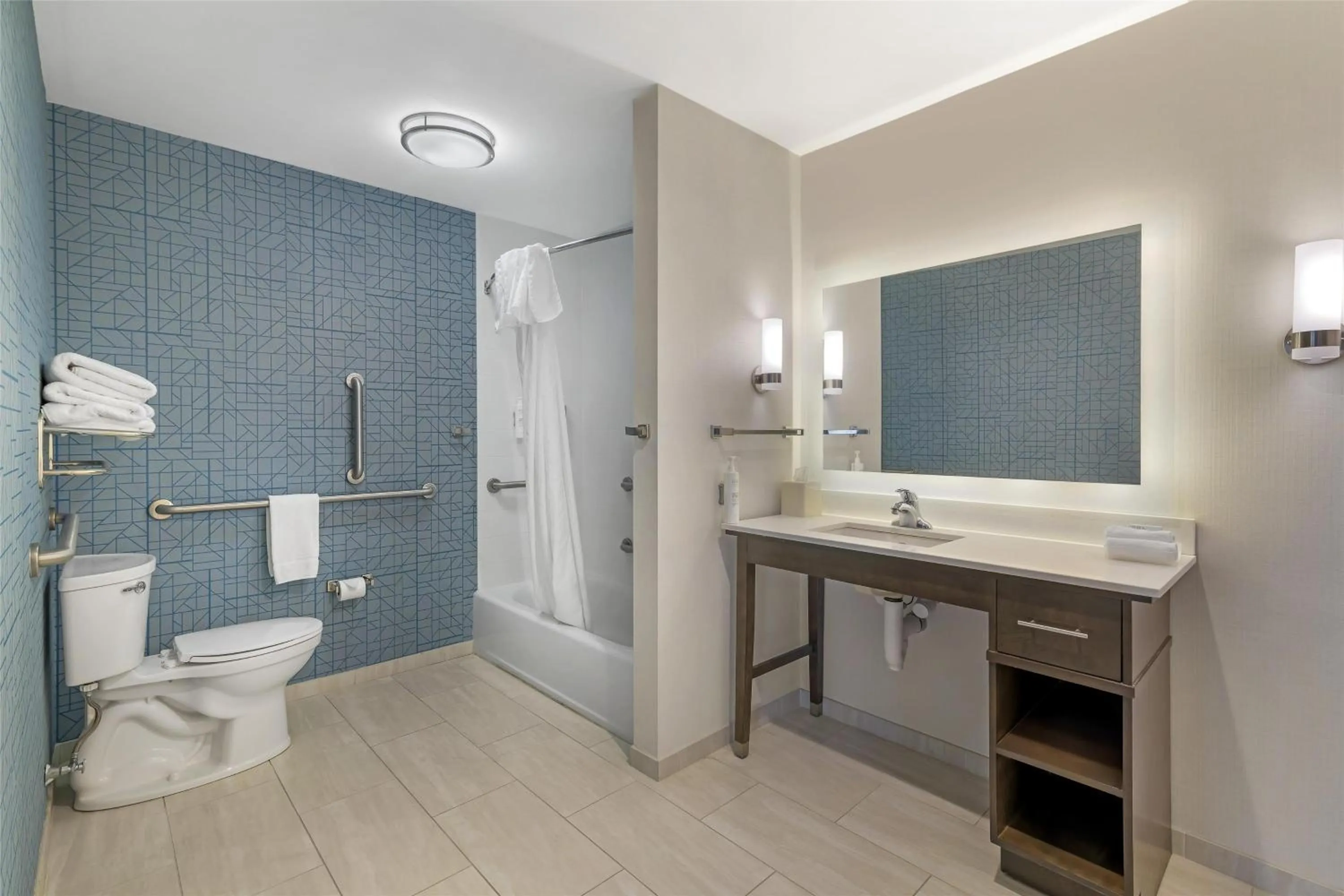 Bathroom in Homewood Suites By Hilton Schenectady