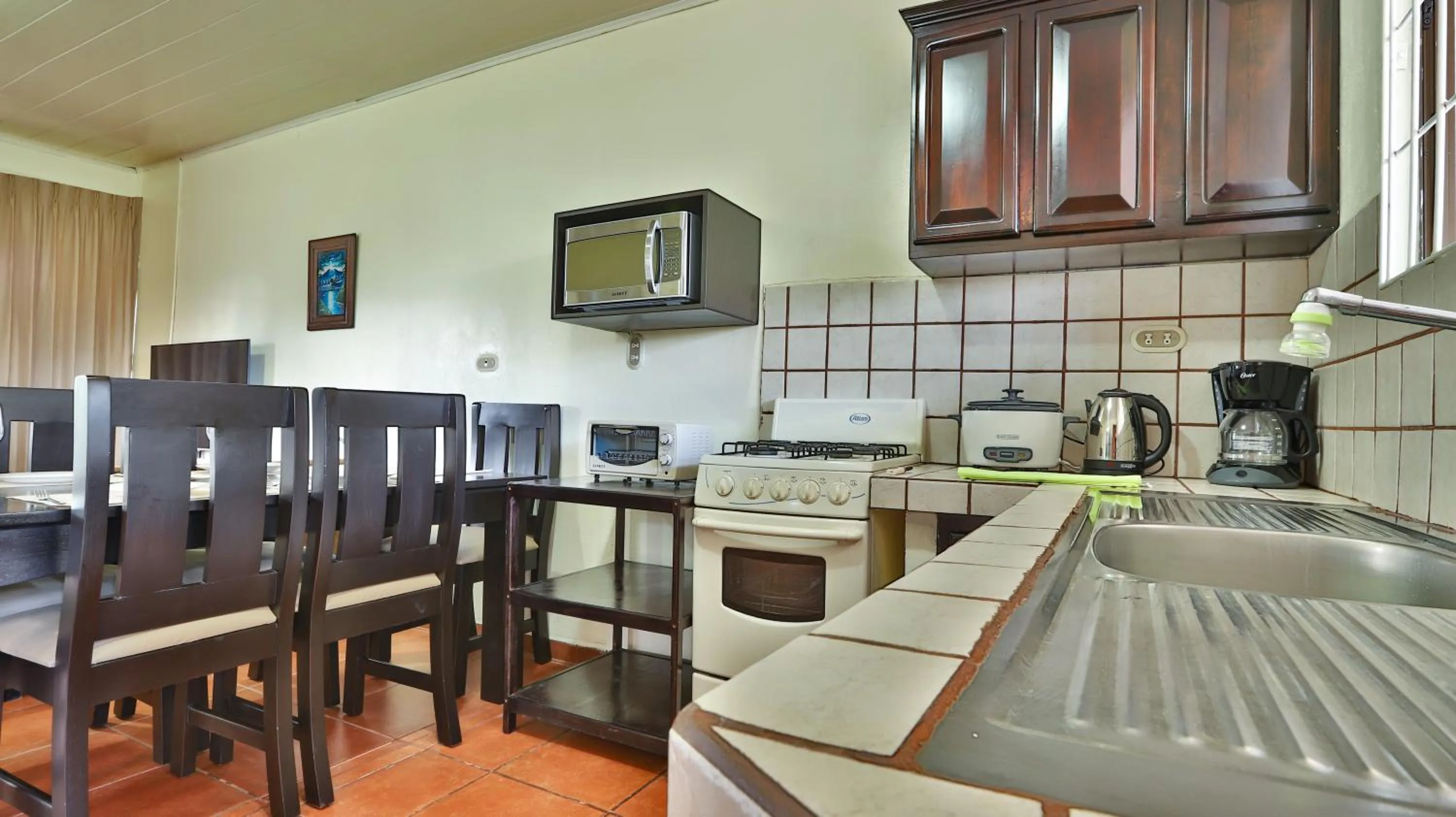 kitchen in Condo's Vista Al Volcan