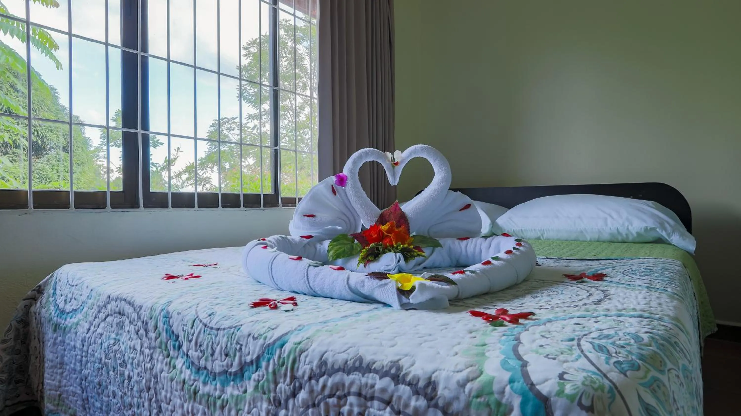 Bed in Condo's Vista Al Volcan