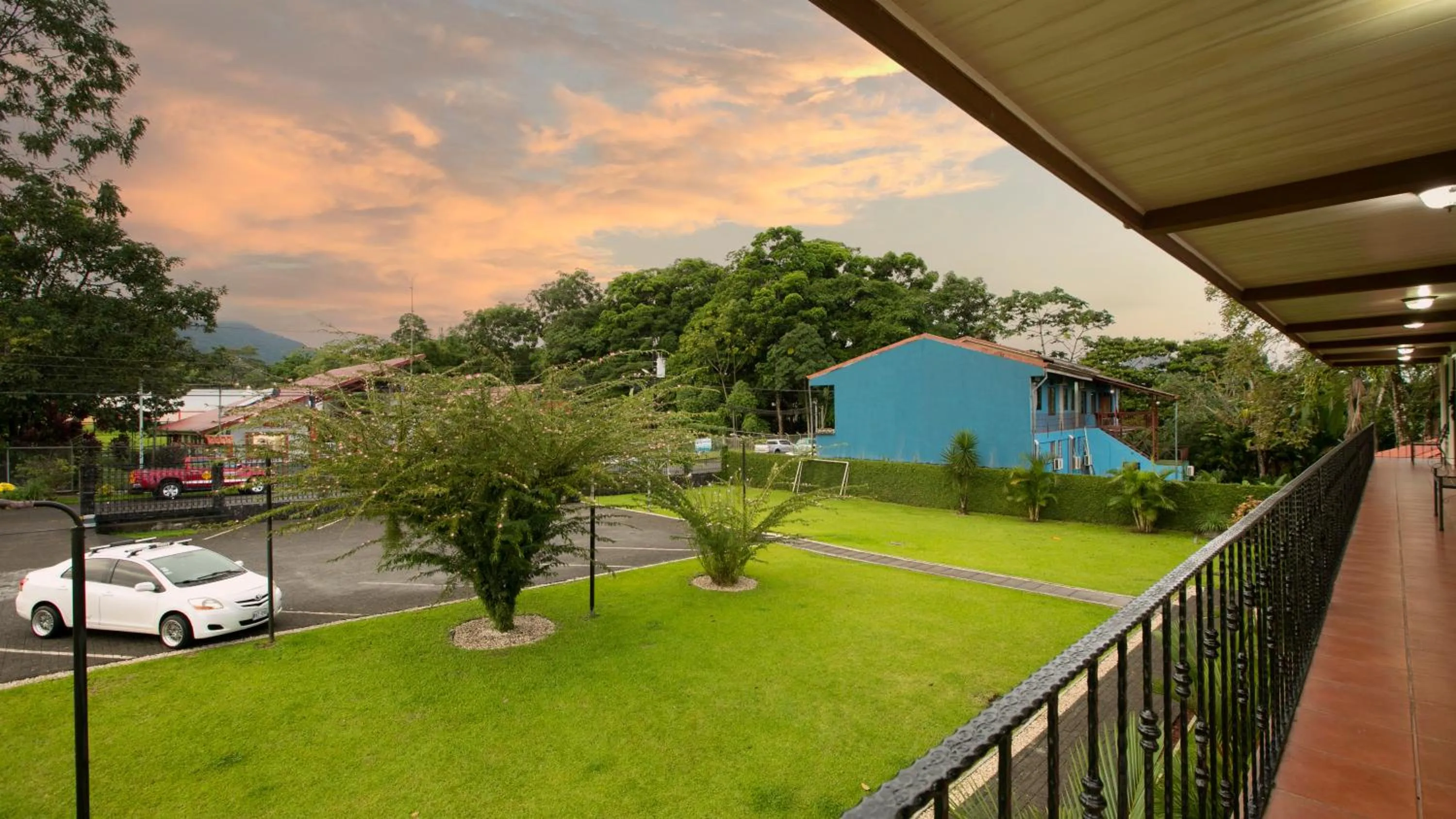 Garden in Condo's Vista Al Volcan