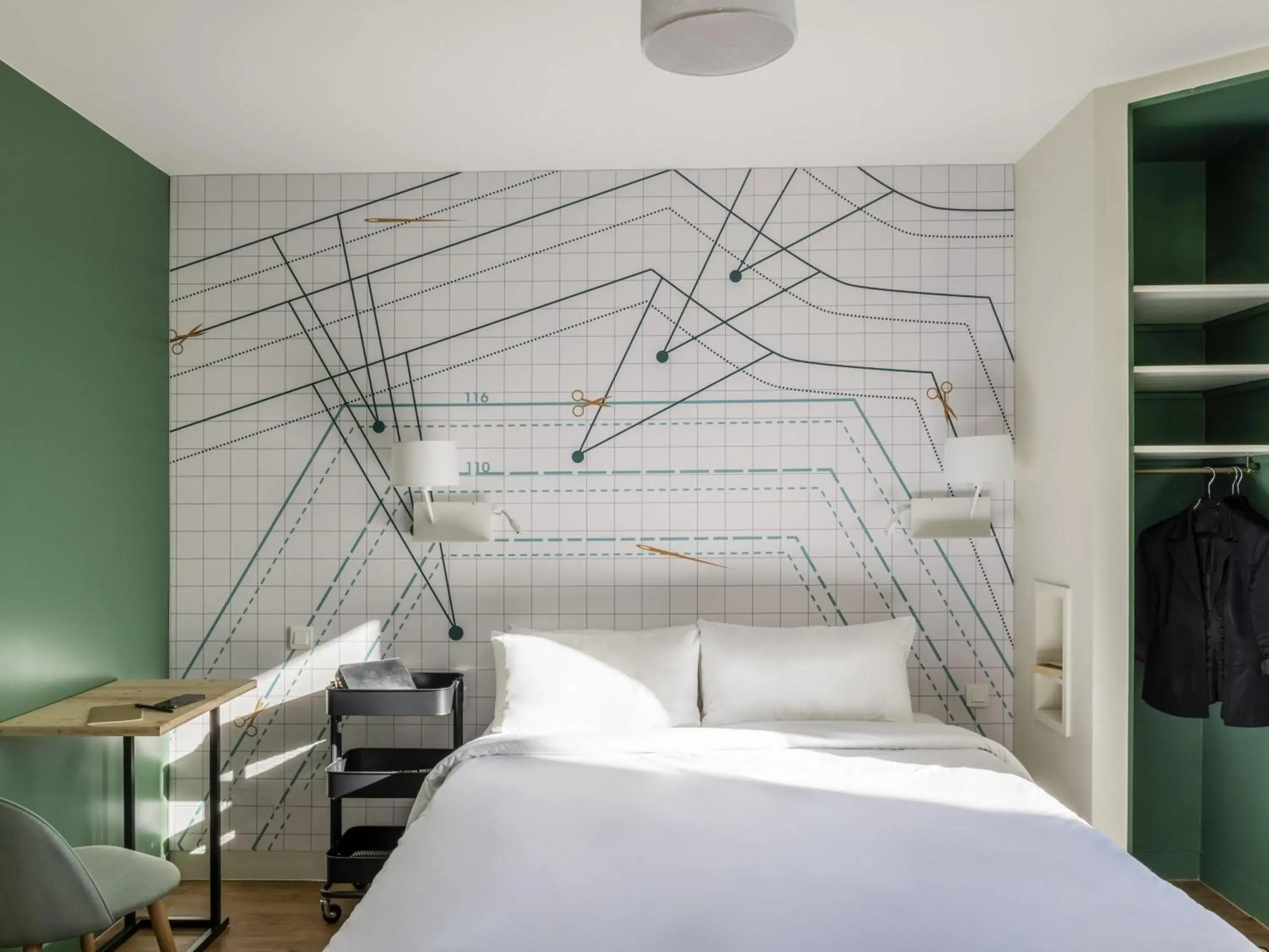 Bedroom, Bed in ibis Styles Asnieres Centre Bedroom, Bed in ibis Styles Asnieres Centre