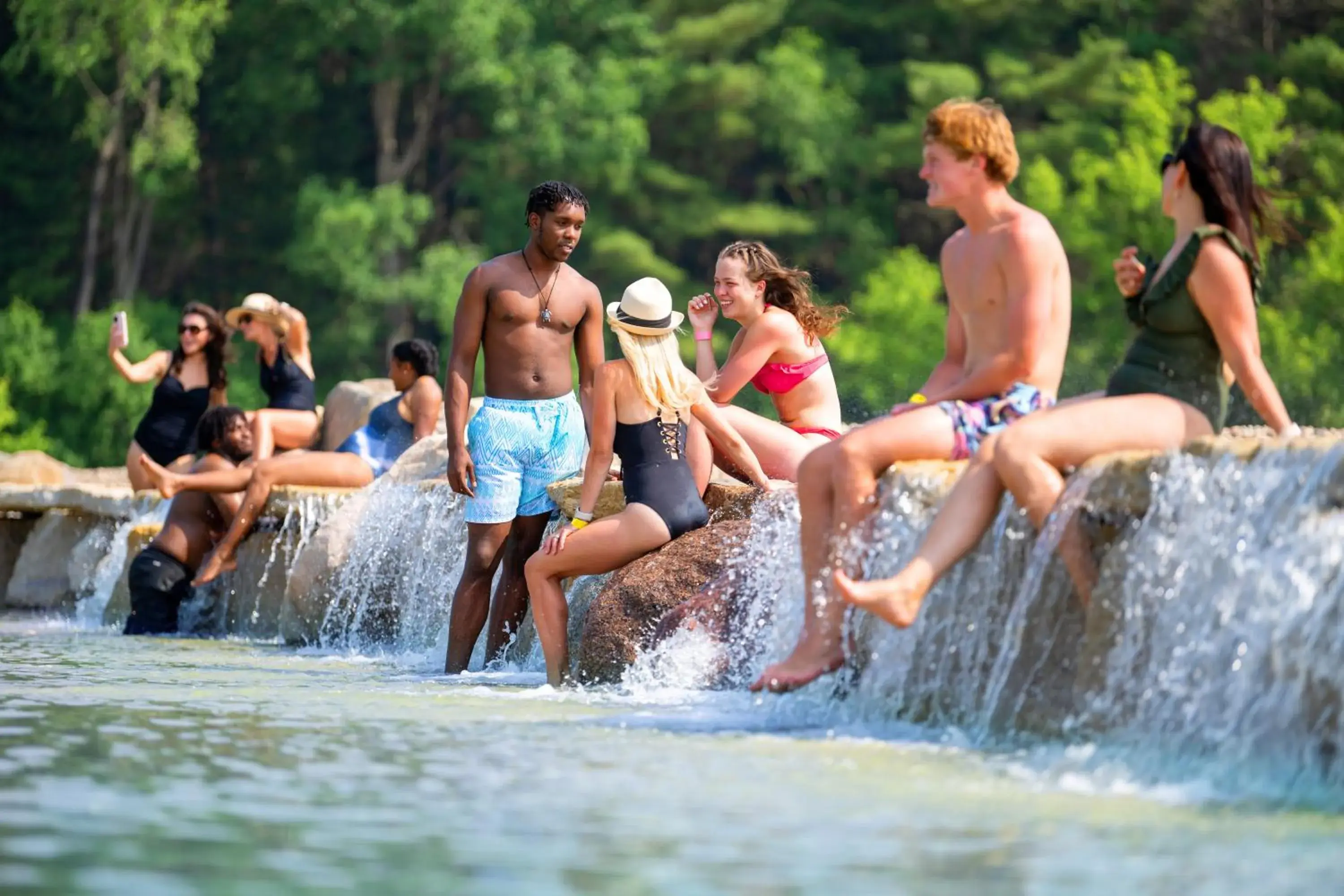 Two Queen Beds-River view in The VUE Boutique Hotel & Boathouse Two Queen Beds-River view in The VUE Boutique Hotel & Boathouse