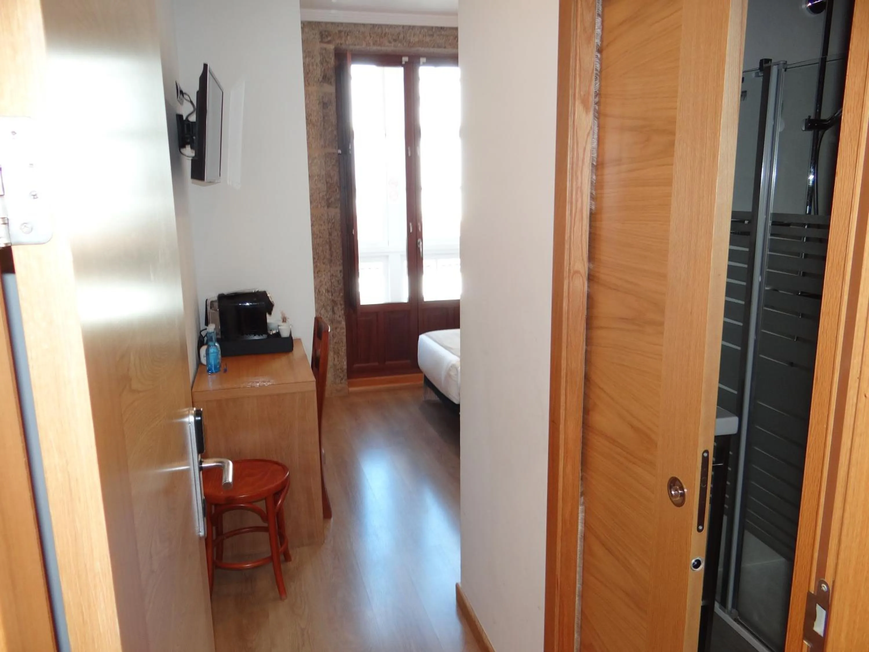 Twin Room in Pensión O Códice by Moradas Nieto