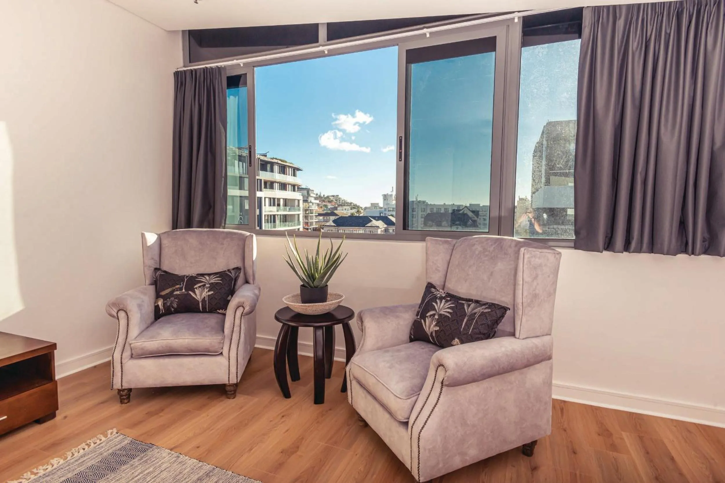 Seating area in Newkings Boutique Hotel