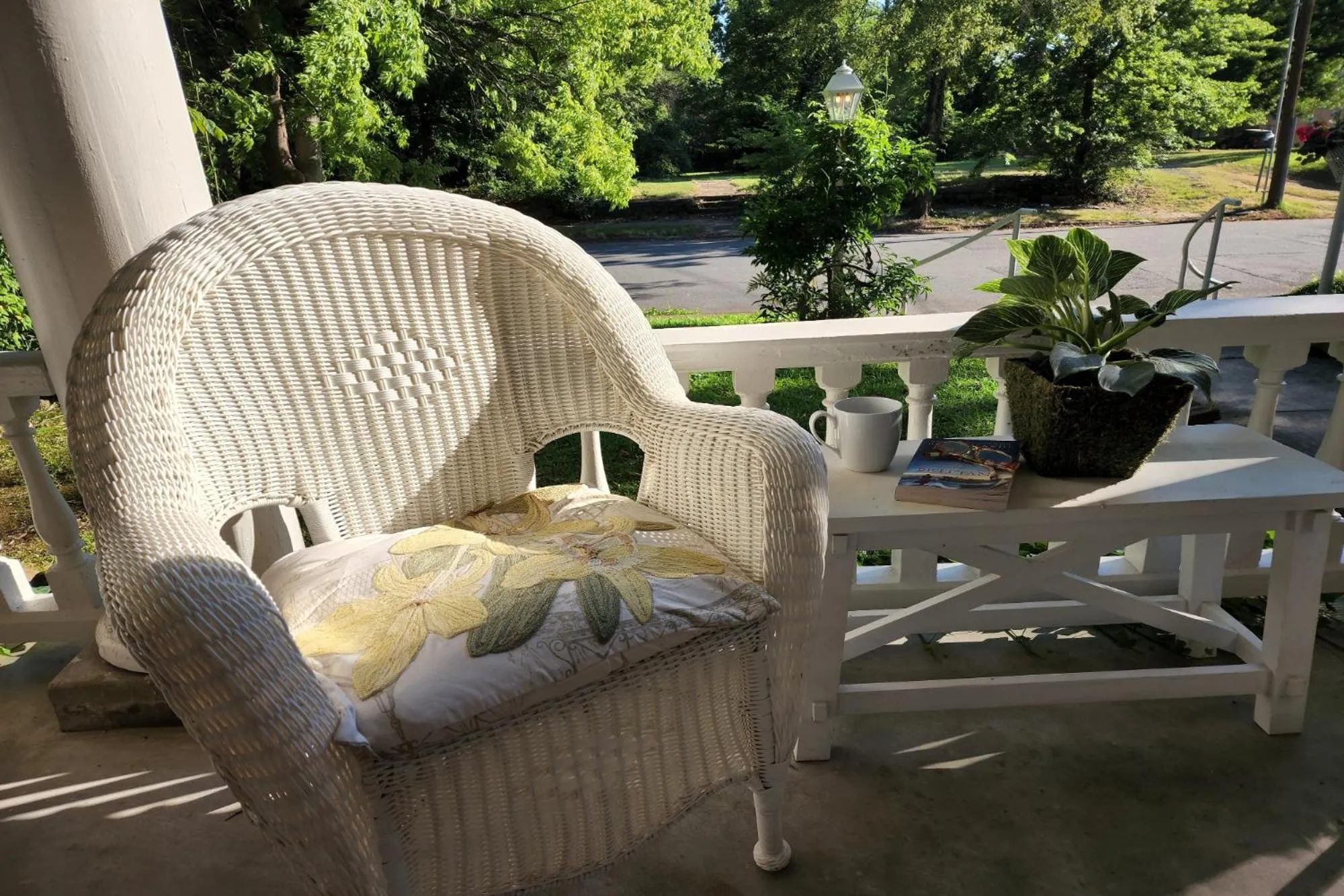 Patio in Rosemont B&B Cottages