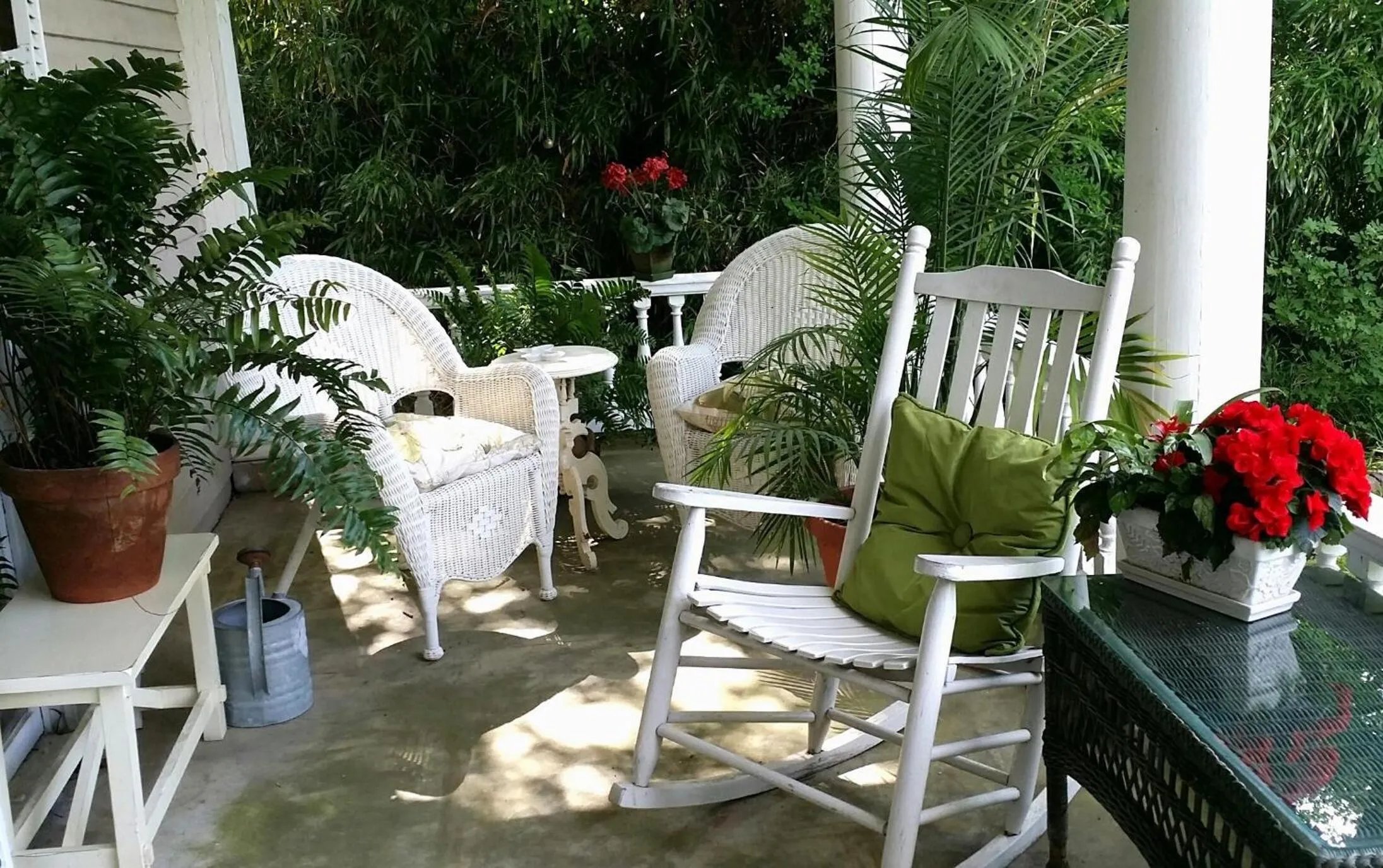 Garden in Rosemont B&B Cottages