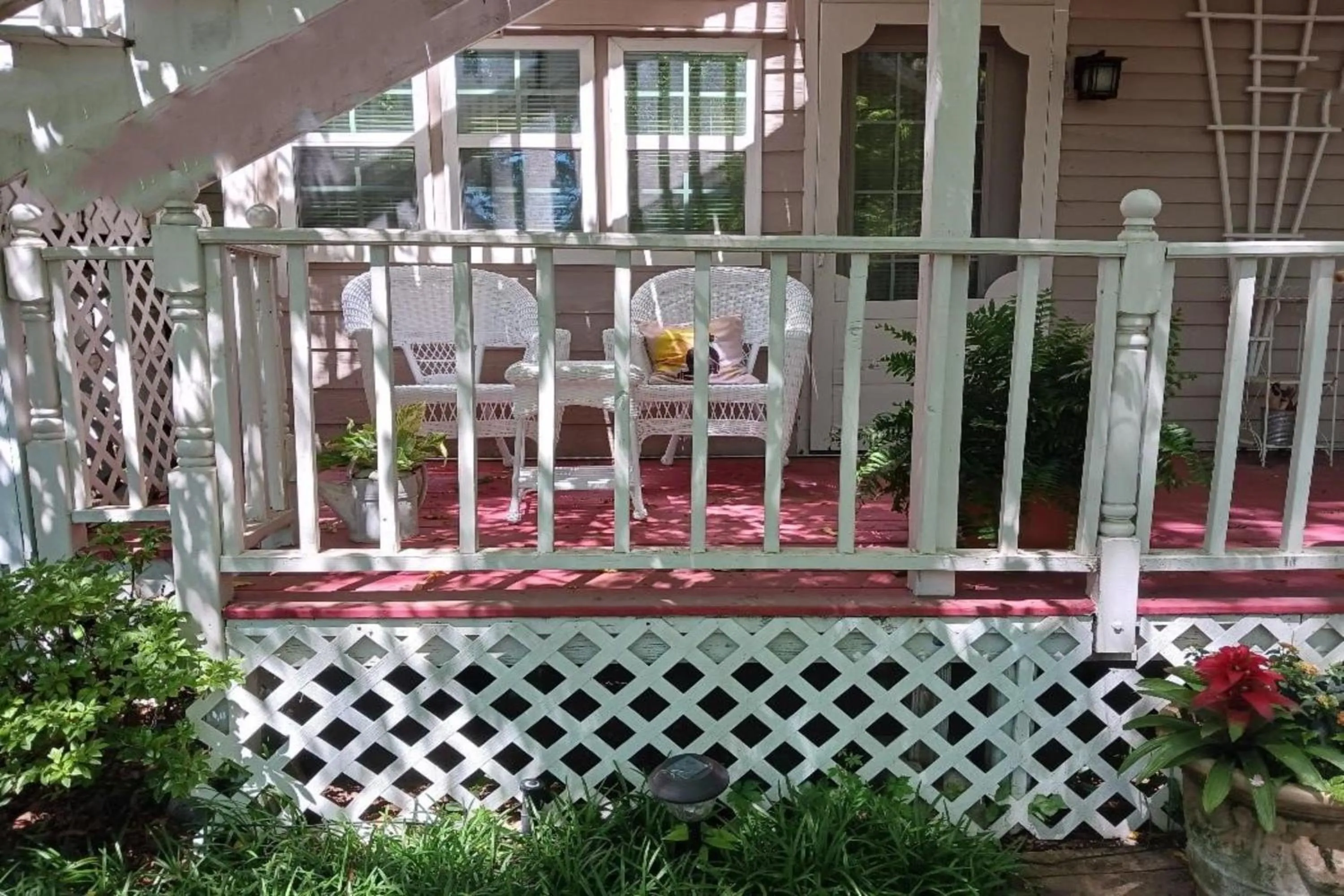 Garden view in Rosemont B&B Cottages
