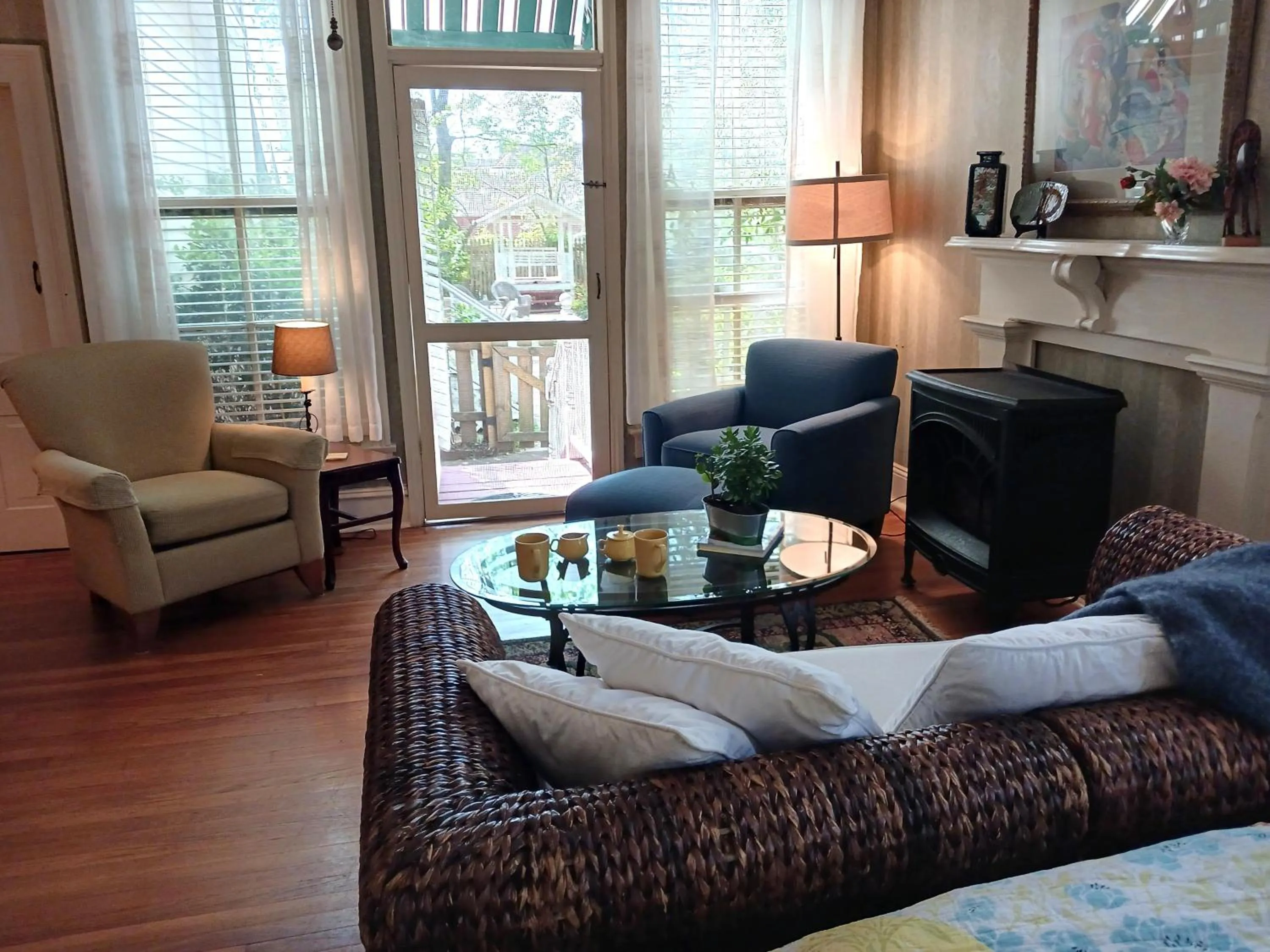 Garden in Rosemont B&B Cottages