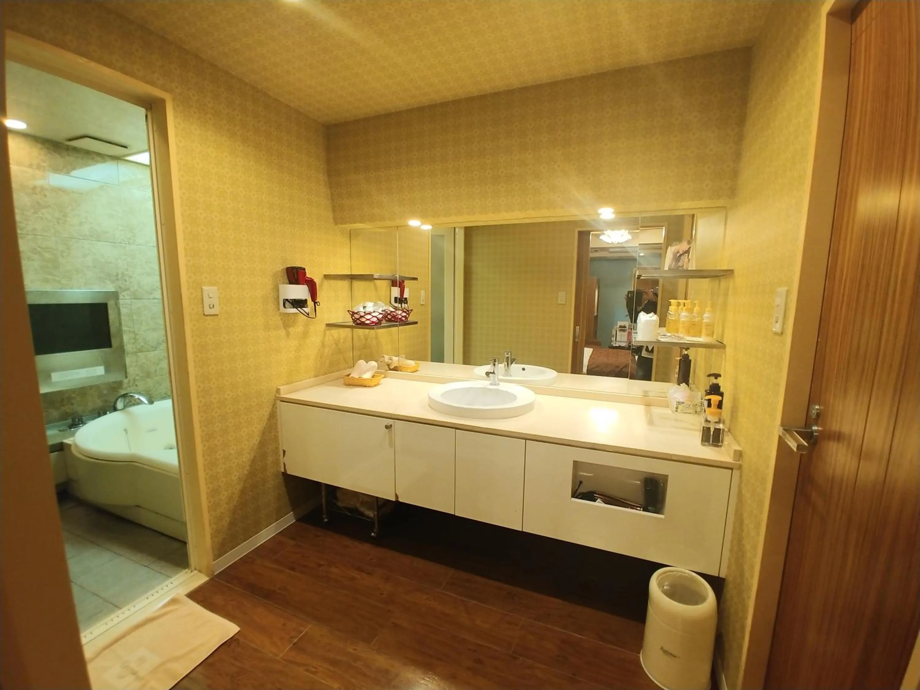 Hotel Allure (Adult Only)