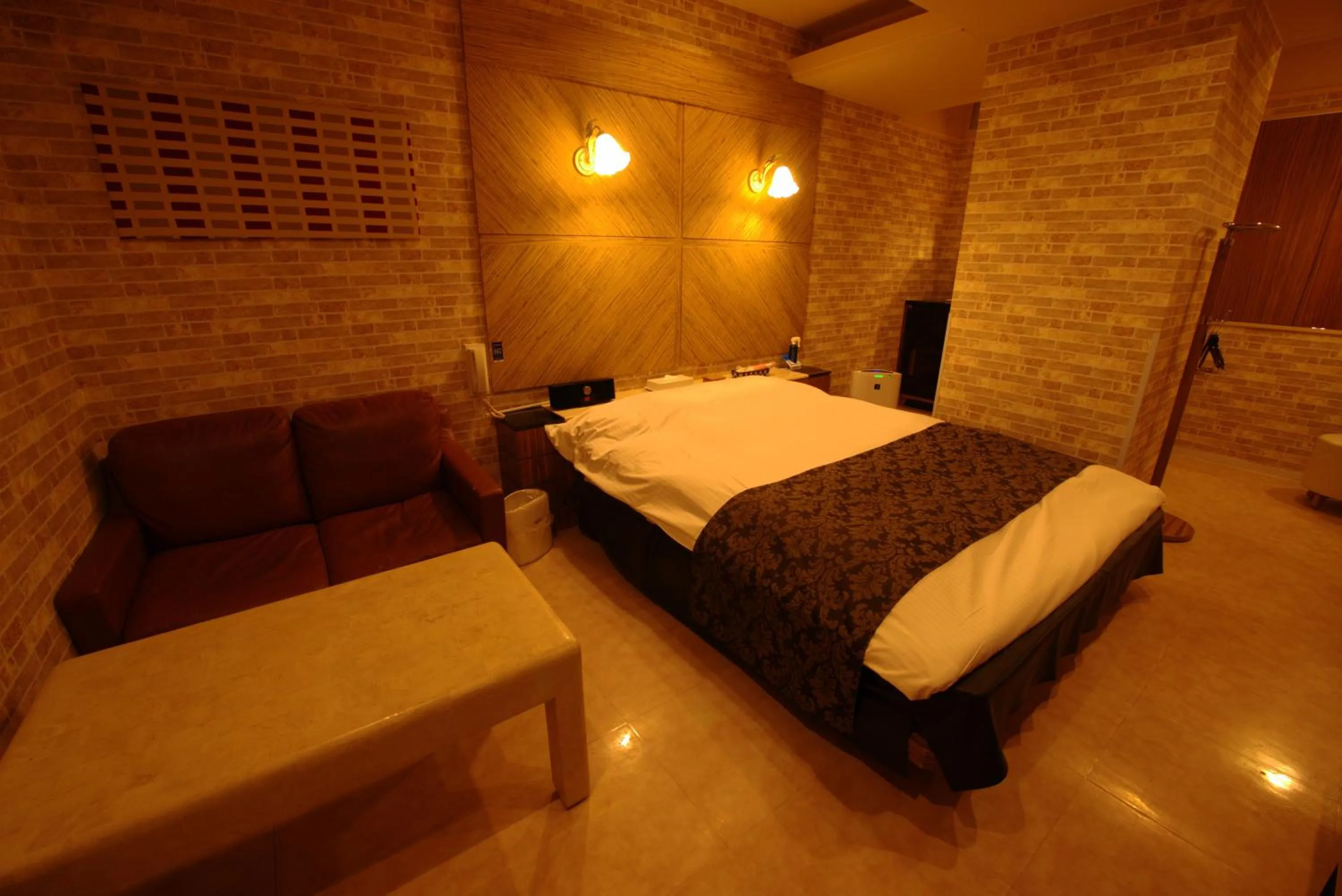 Hotel Allure (Adult Only)