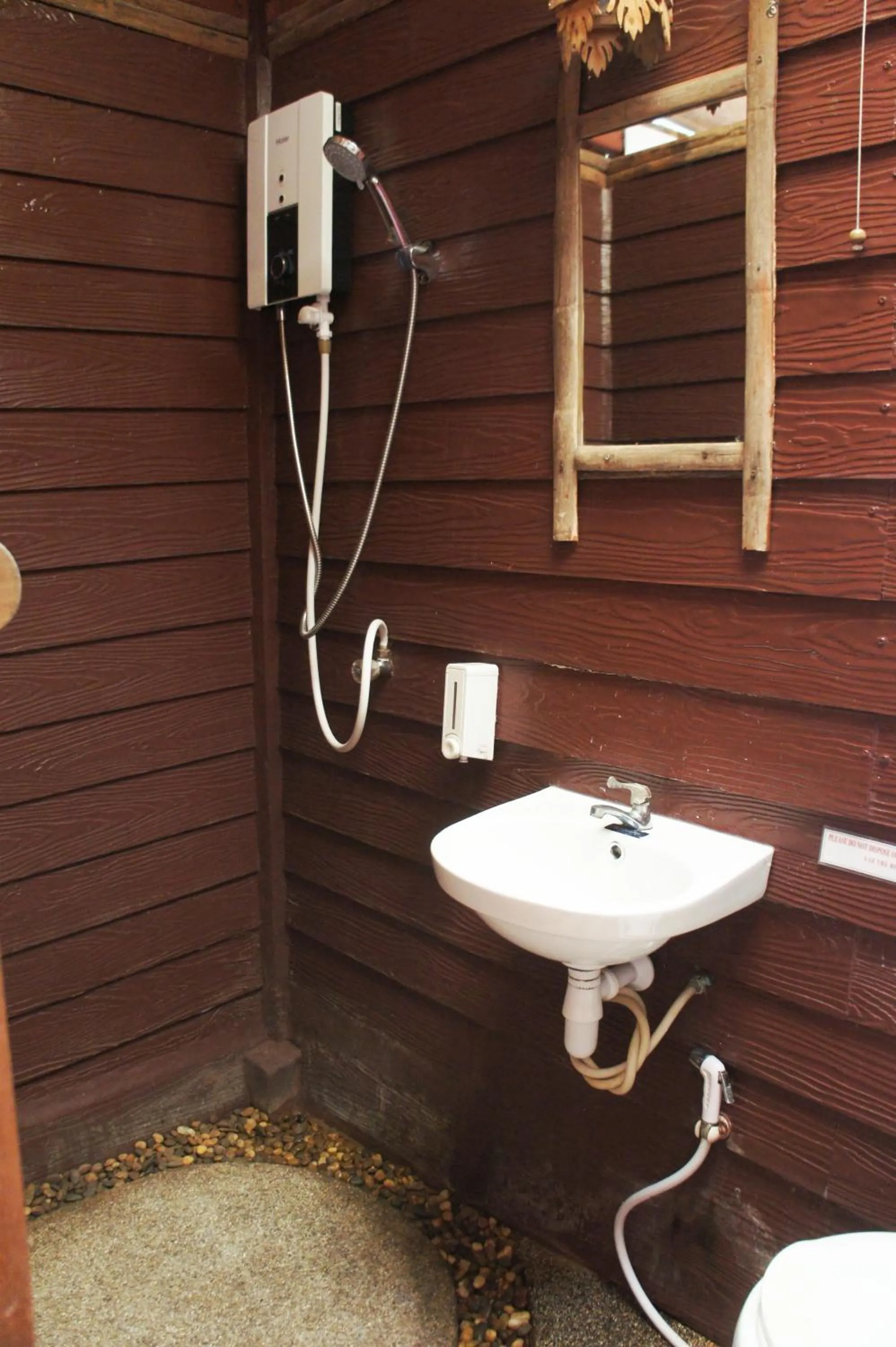 Tropical Garden Bungalow