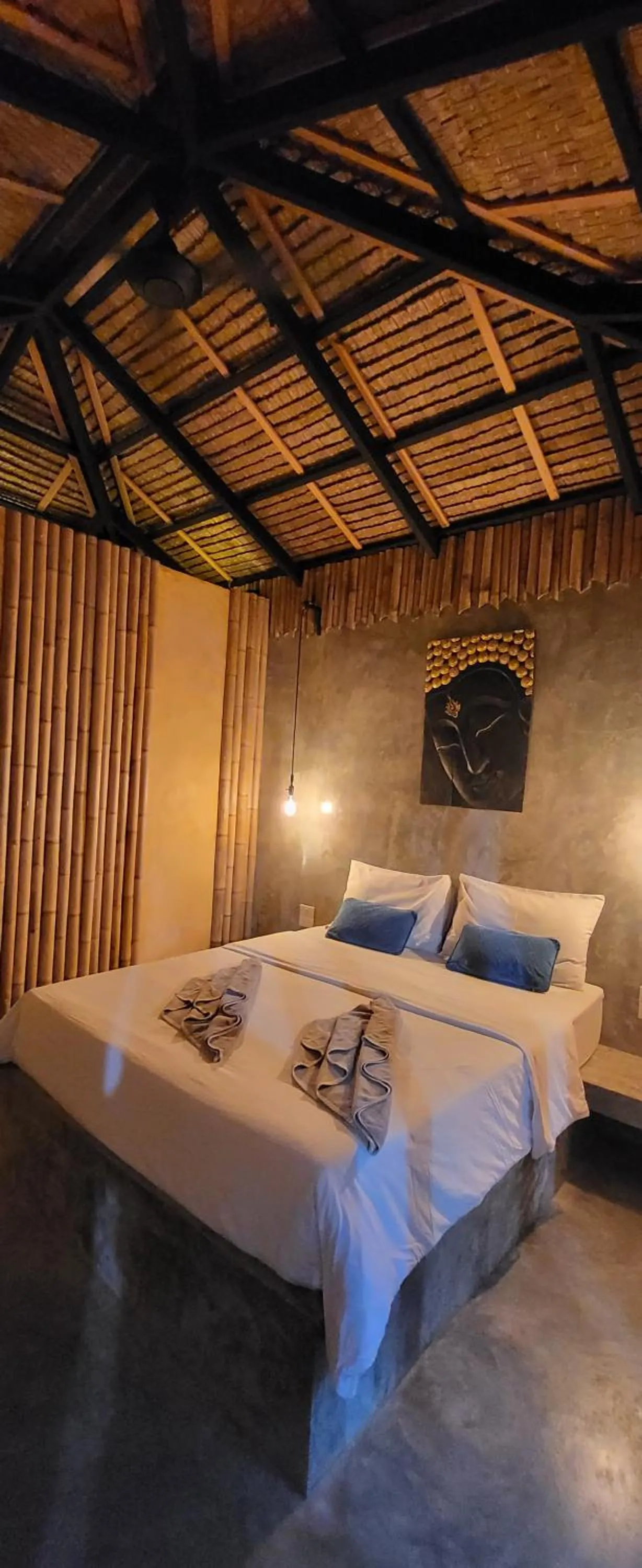 Bed in Asian Secret Resort