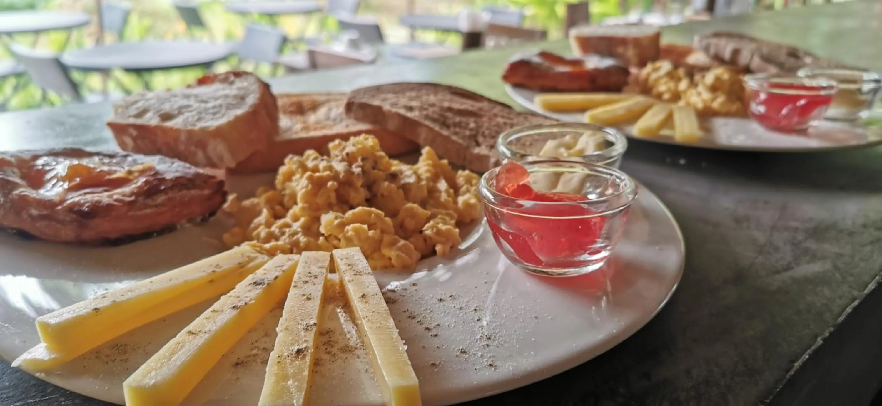 Breakfast in Asian Secret Resort