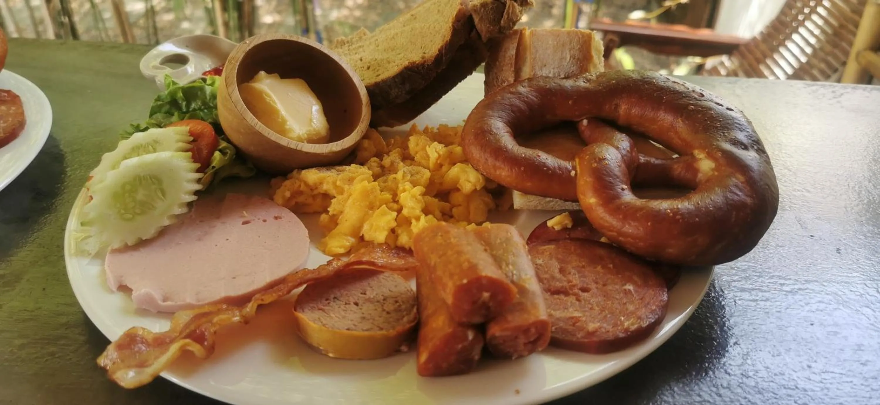 Breakfast in Asian Secret Resort