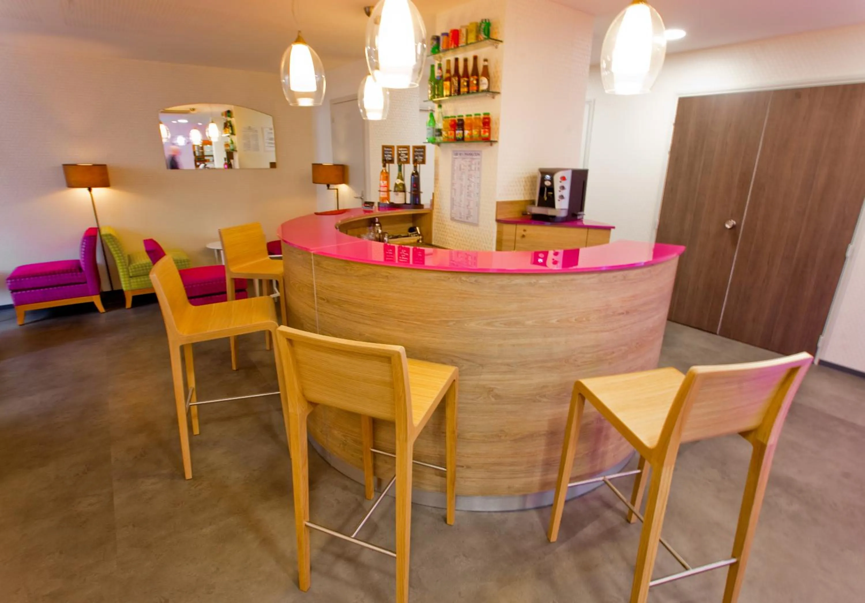 Lounge or bar in Hôtel Anne De Bretagne