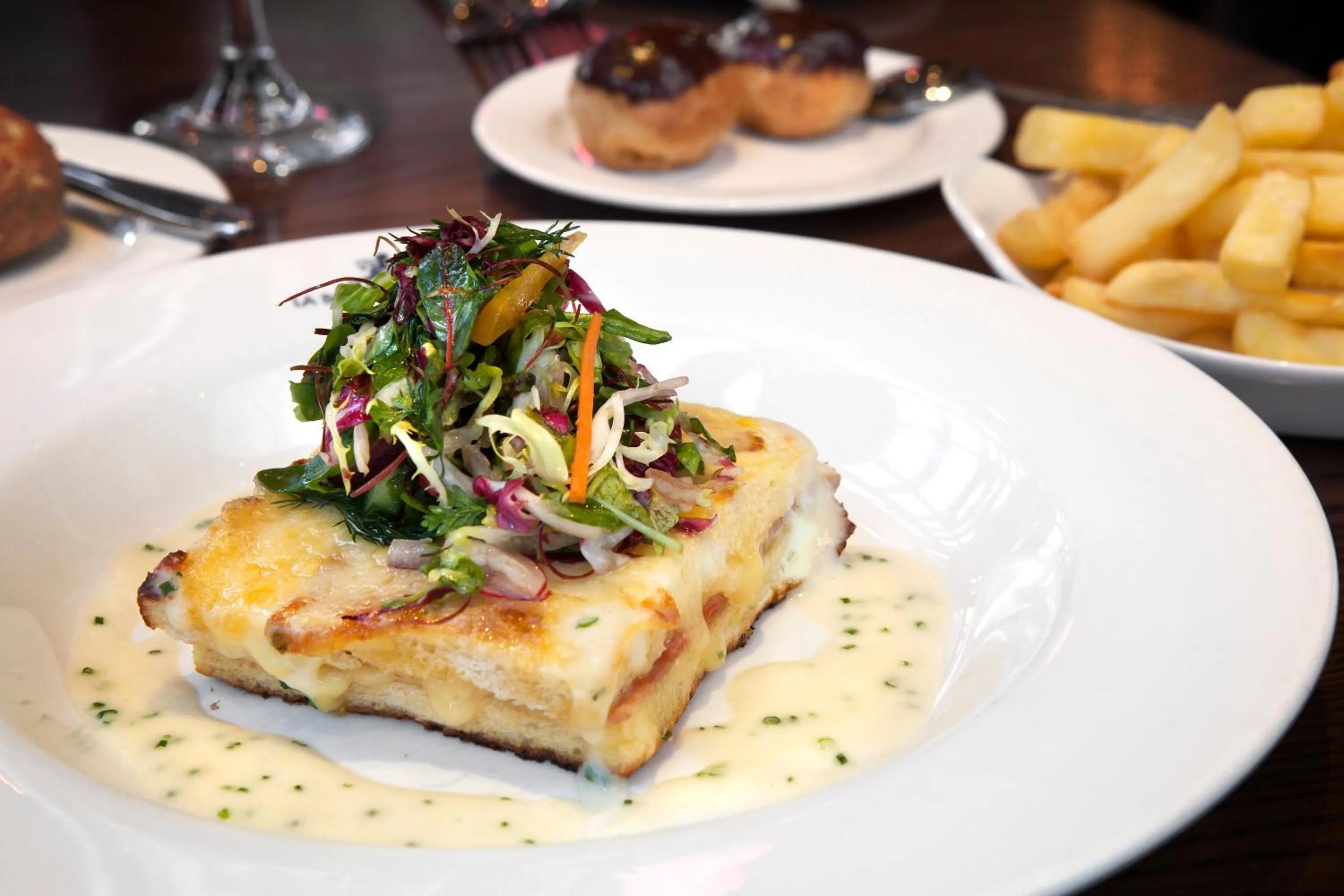 Restaurant/places to eat in Holiday Inn - Glasgow - City Ctr Theatreland by IHG