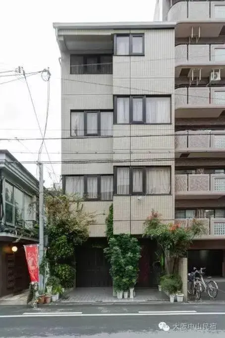 Property building in Osaka Nakayama Guesthouse Property building in Osaka Nakayama Guesthouse