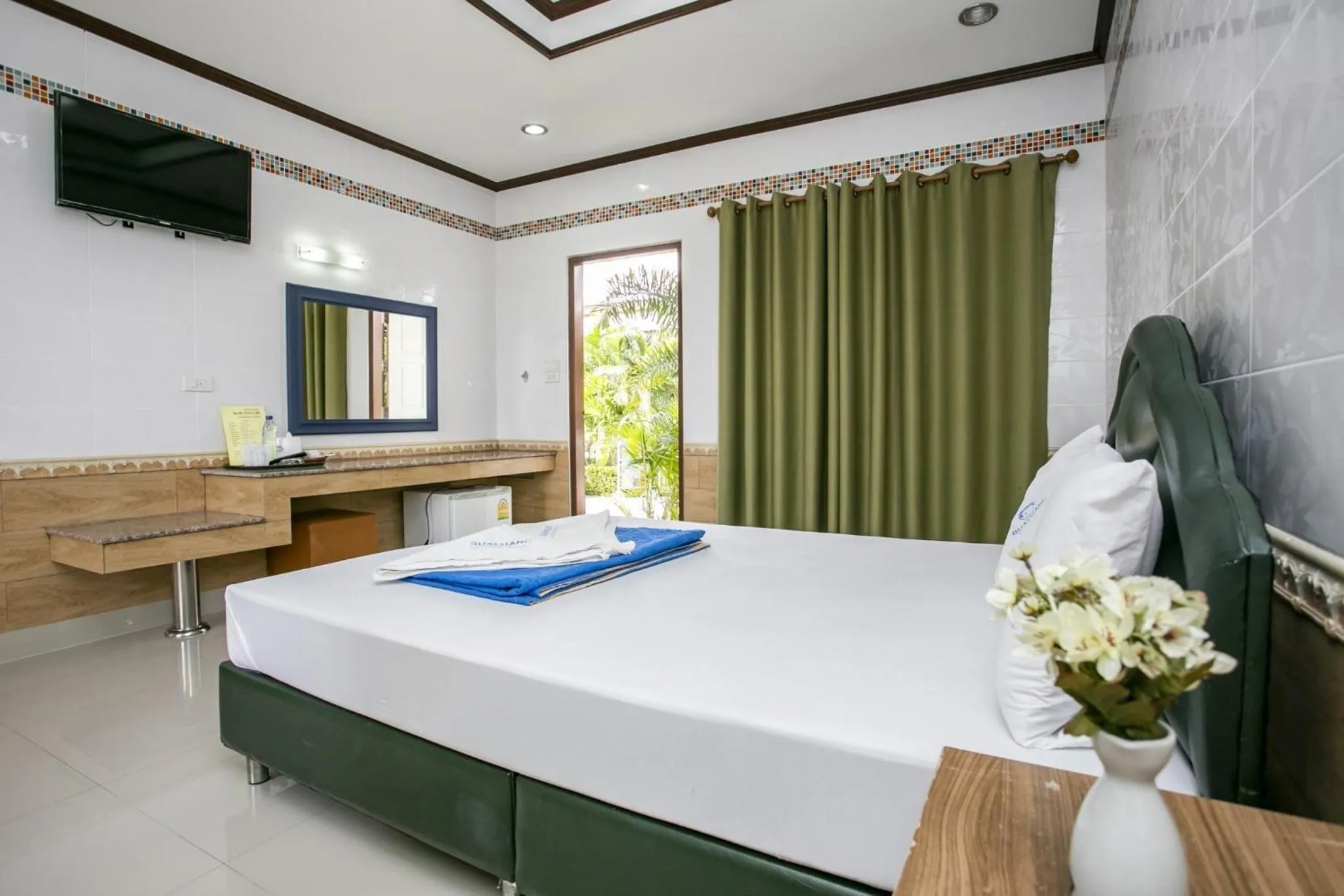 Bedroom, Bed in Bualuang Boutique Resort