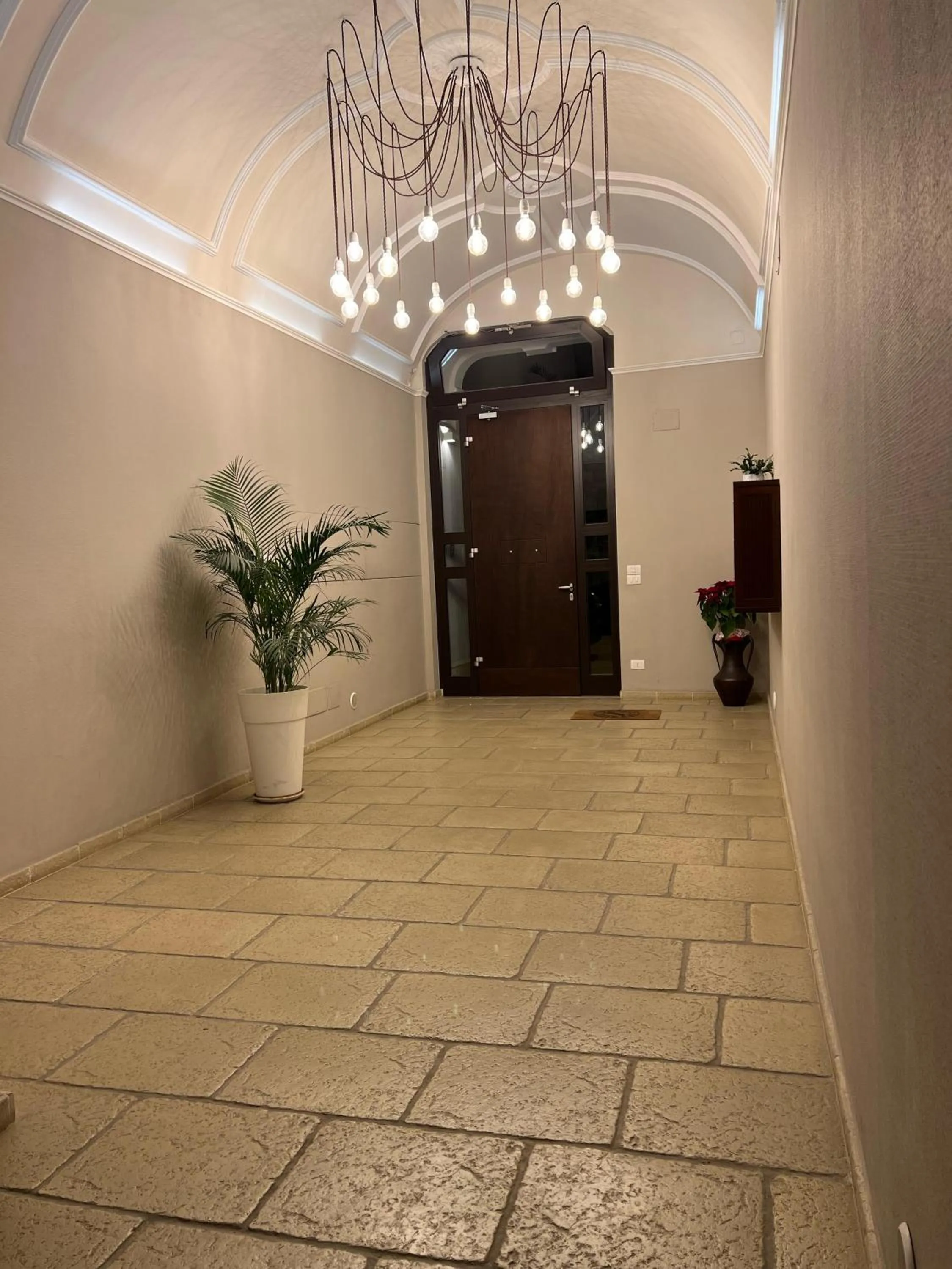 Property building in Giuseppe & Greta