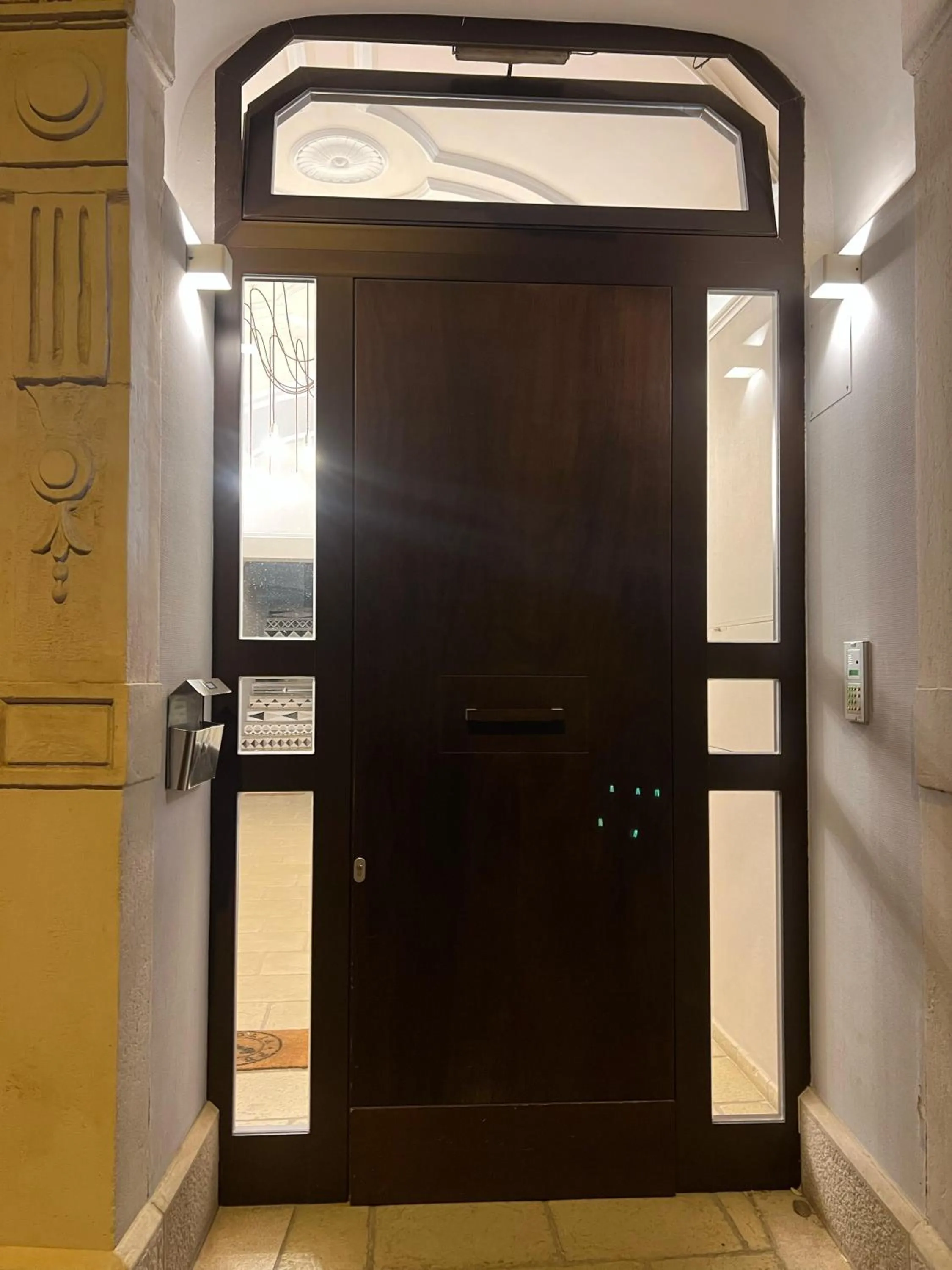 Facade/entrance in Giuseppe & Greta