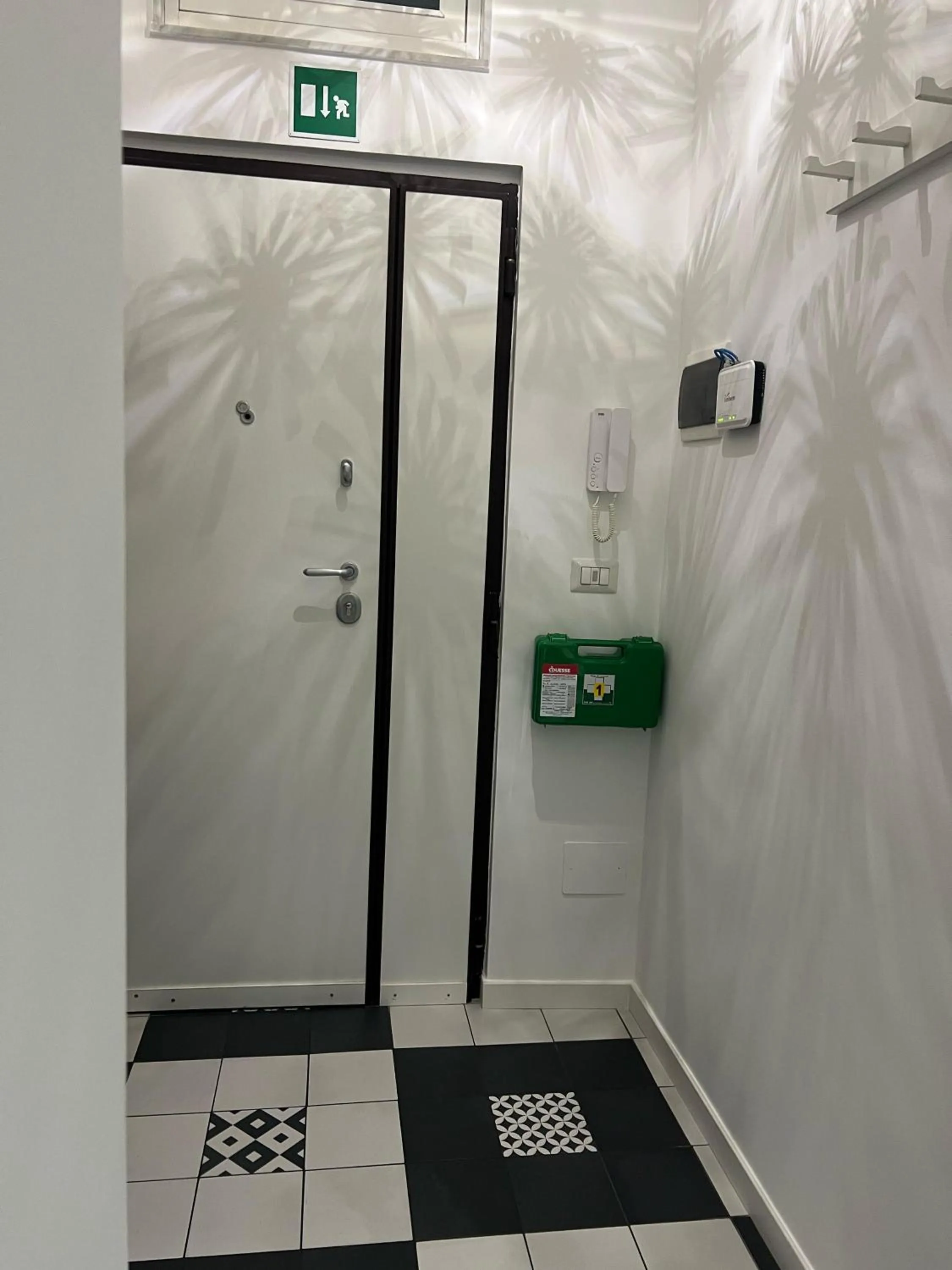 elevator in Giuseppe & Greta