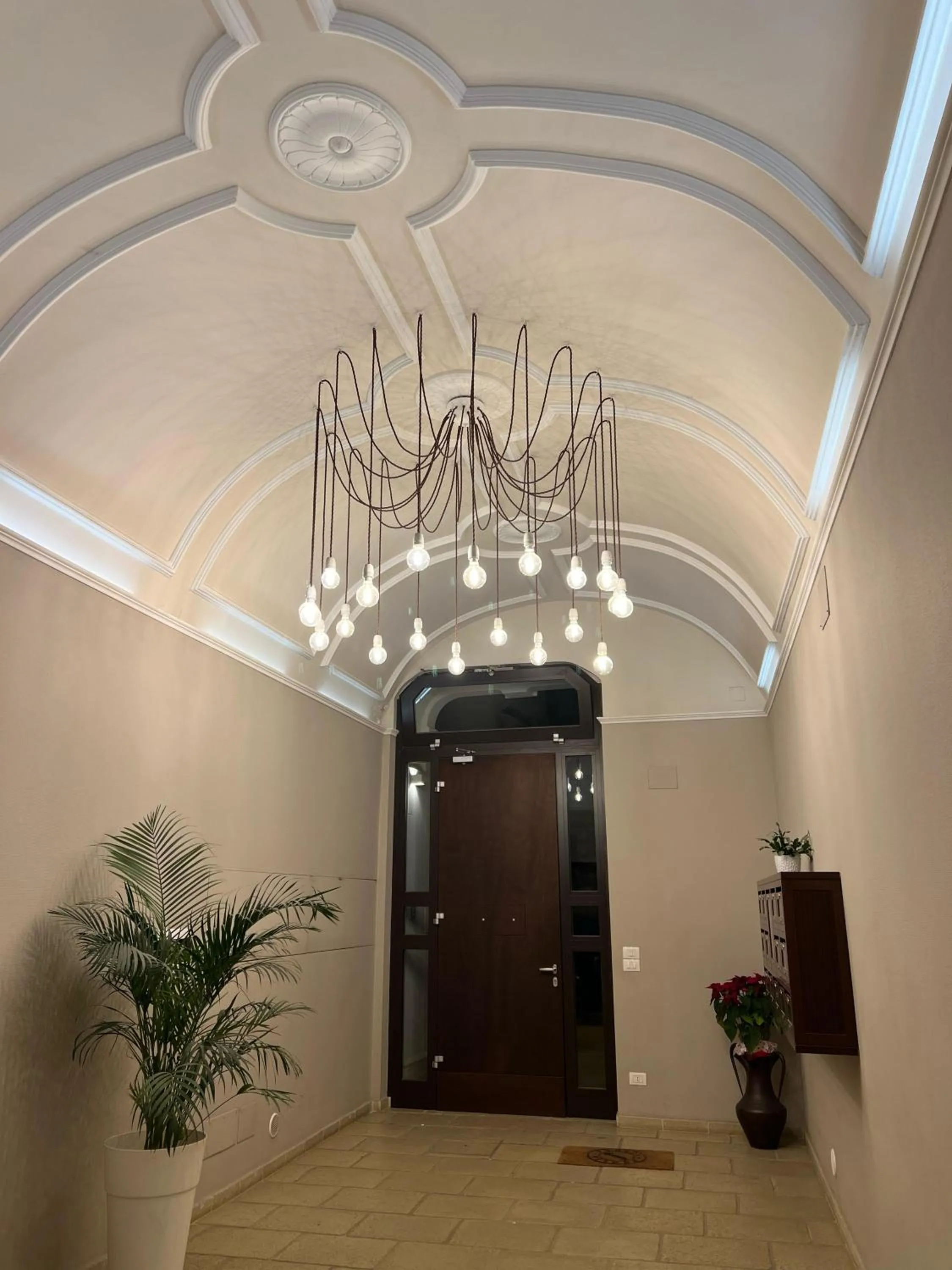 Property building in Giuseppe & Greta