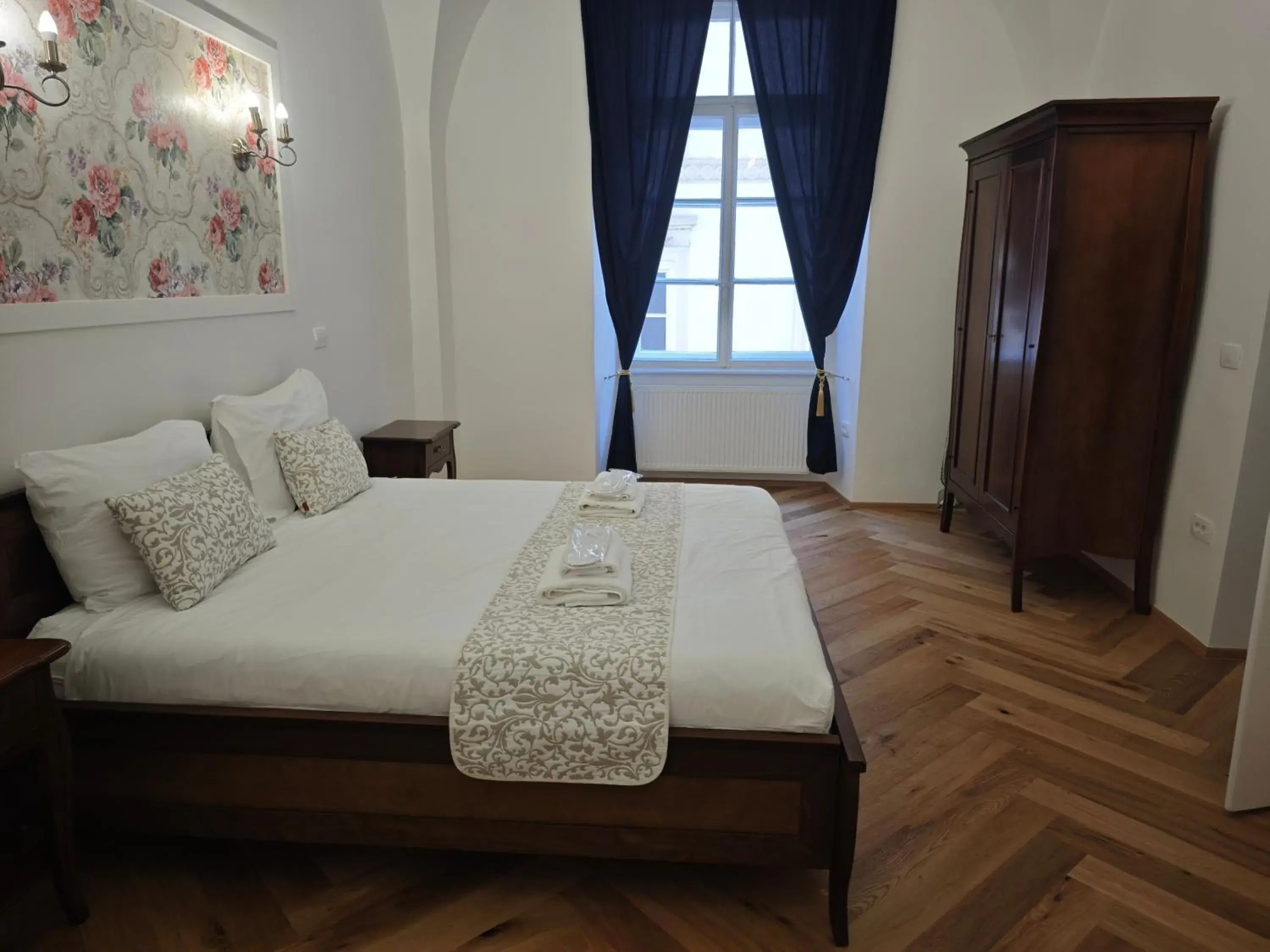 Barbo Palace Apartments and Rooms Barbo Palace Apartments and Rooms