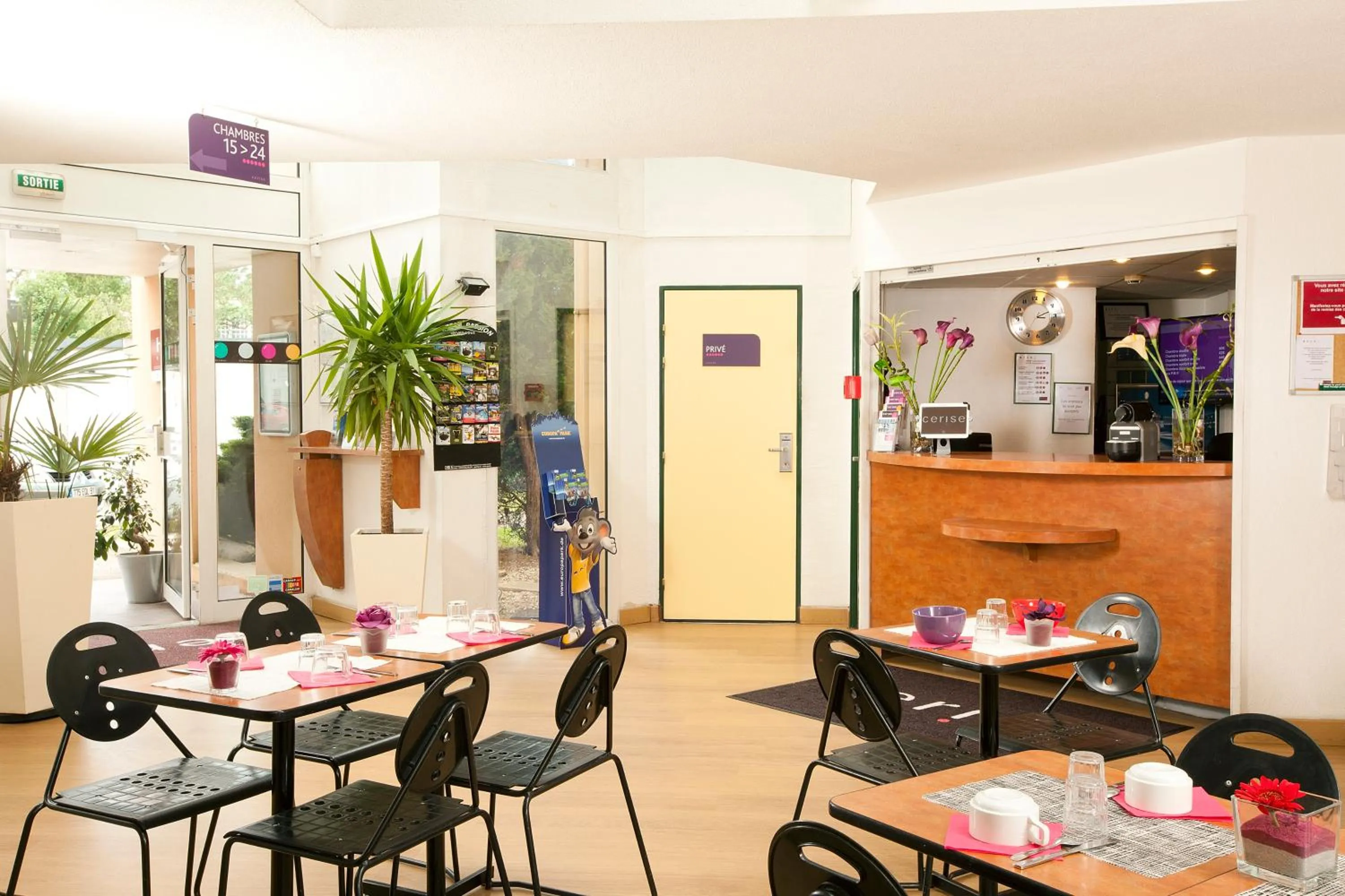 Lobby or reception in Hotel Cerise Nancy