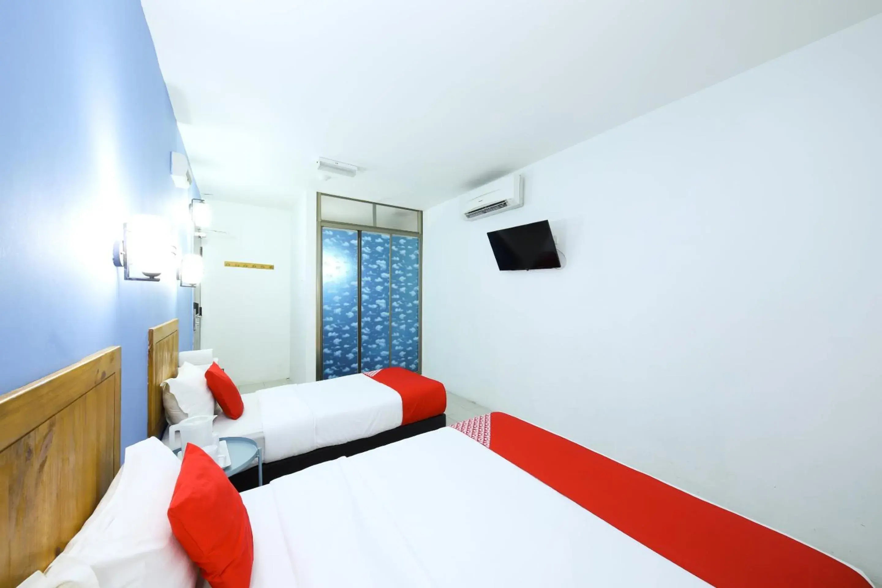 Bedroom, Bed in OYO 502 Midah Inn Puchong