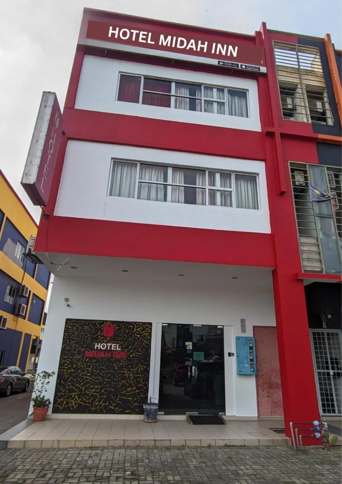 Property building in Midah Inn Puchong