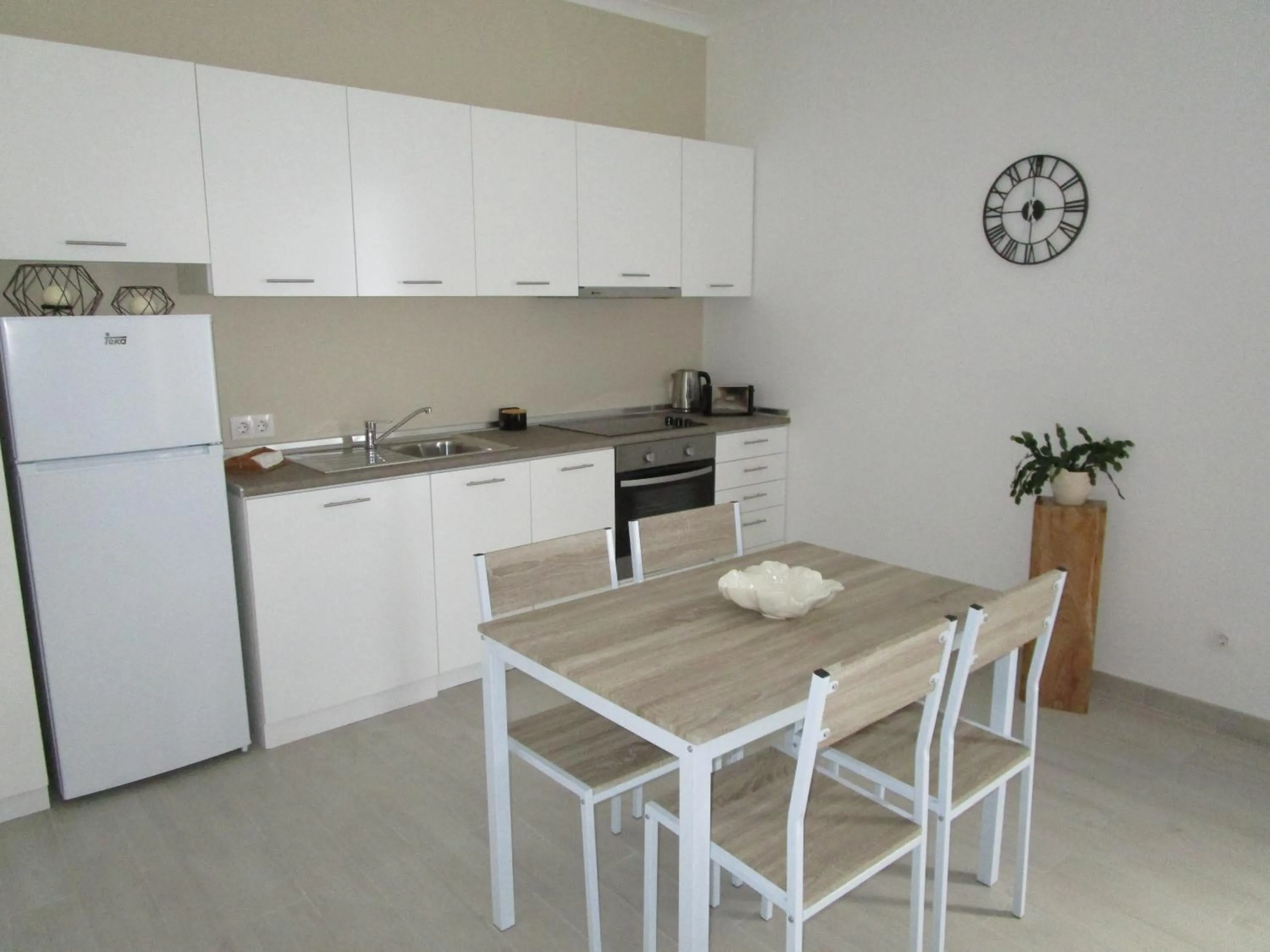 Communal kitchen in Casa Flor d'Sal