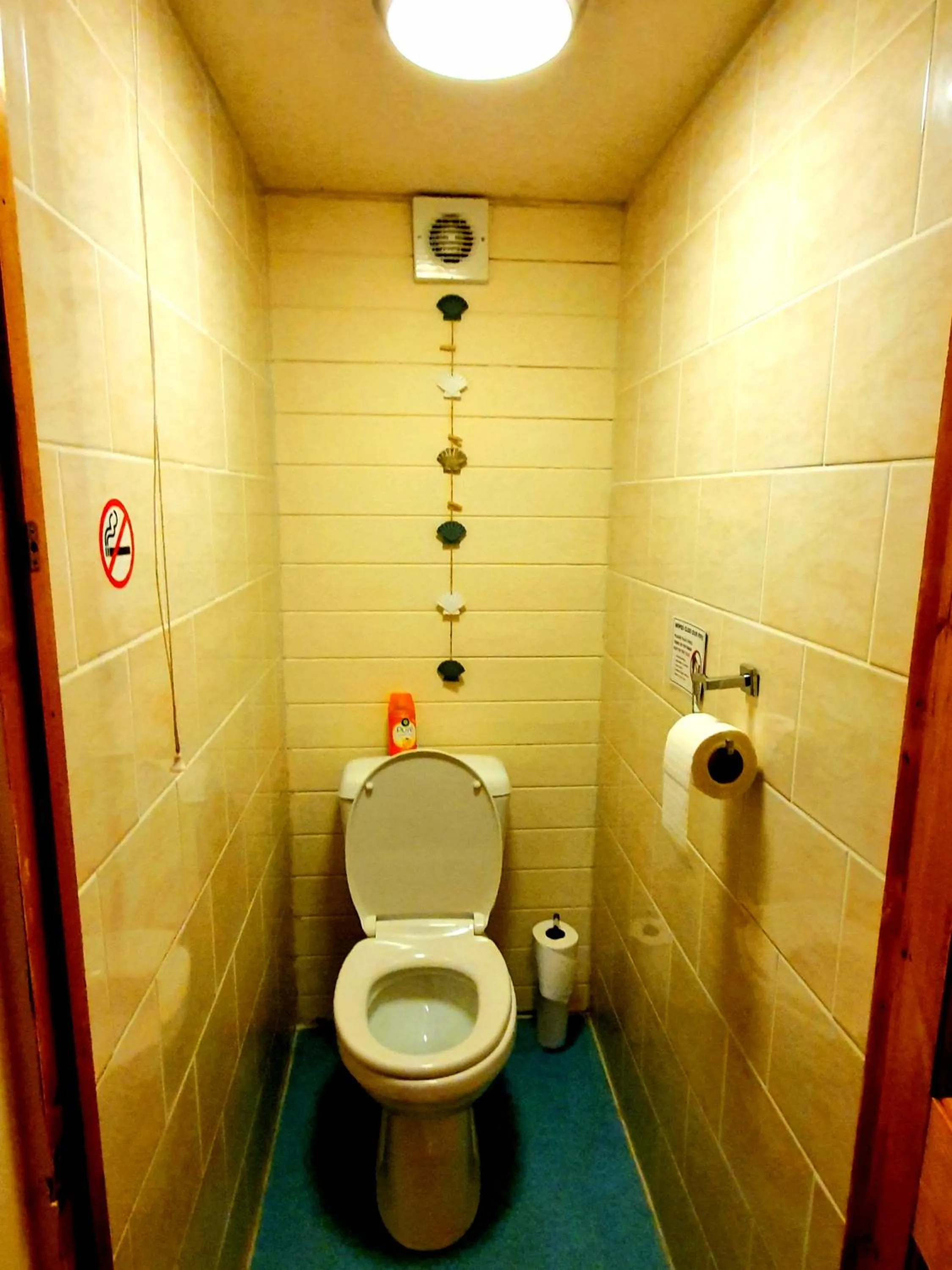 Bathroom in Palm Cottage