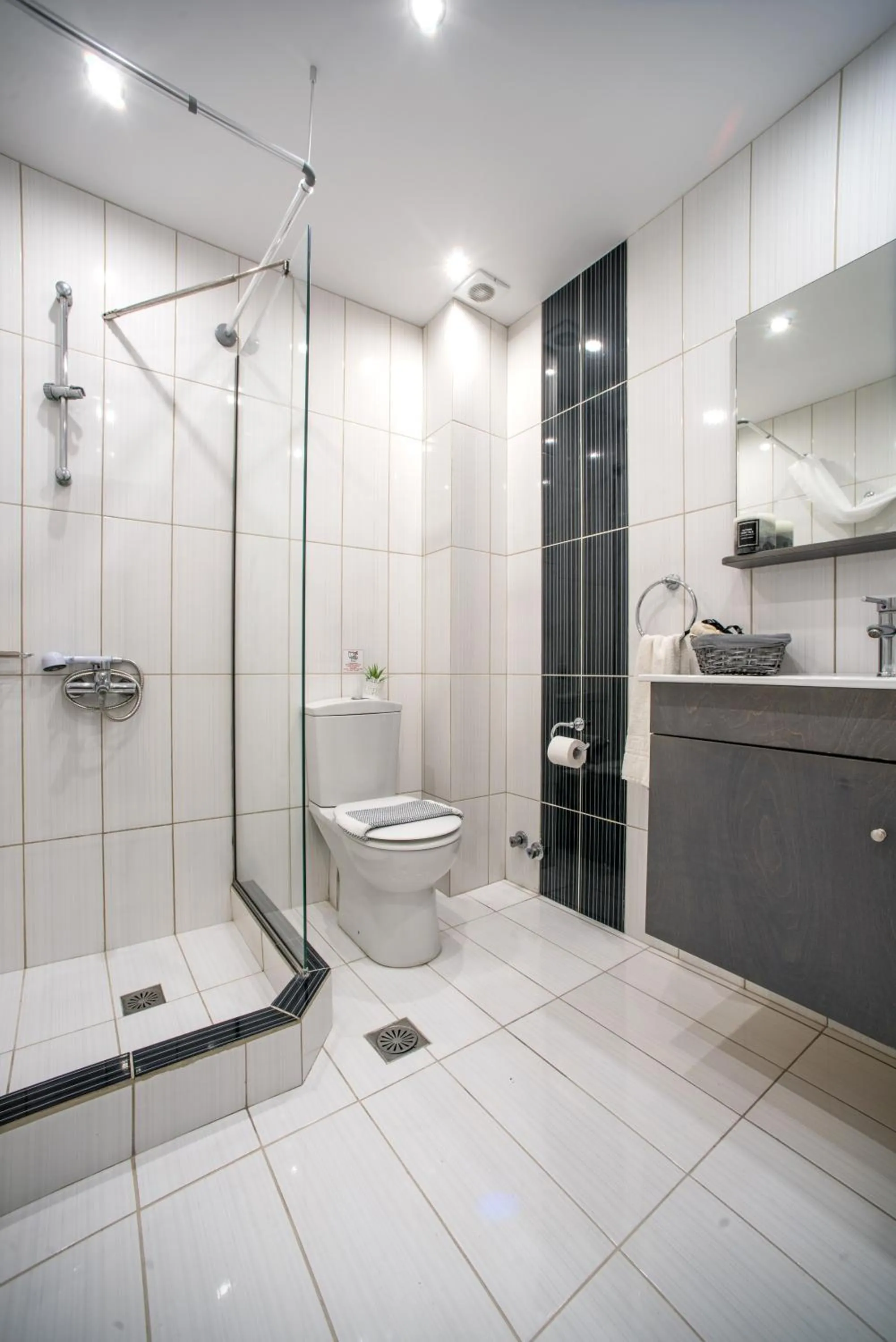 Shower in Palotel Design Gouvia