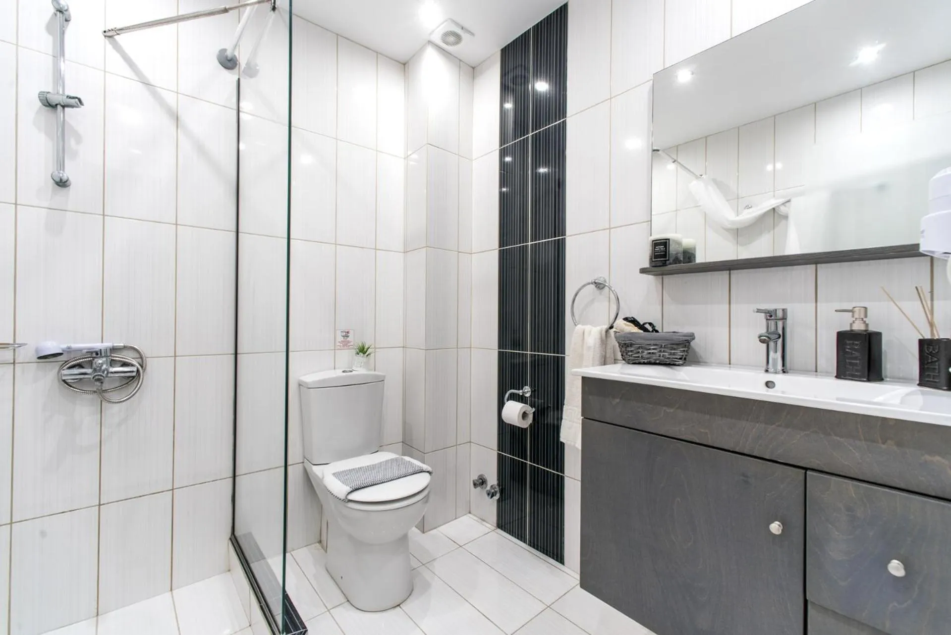 Shower in Palotel Design Gouvia