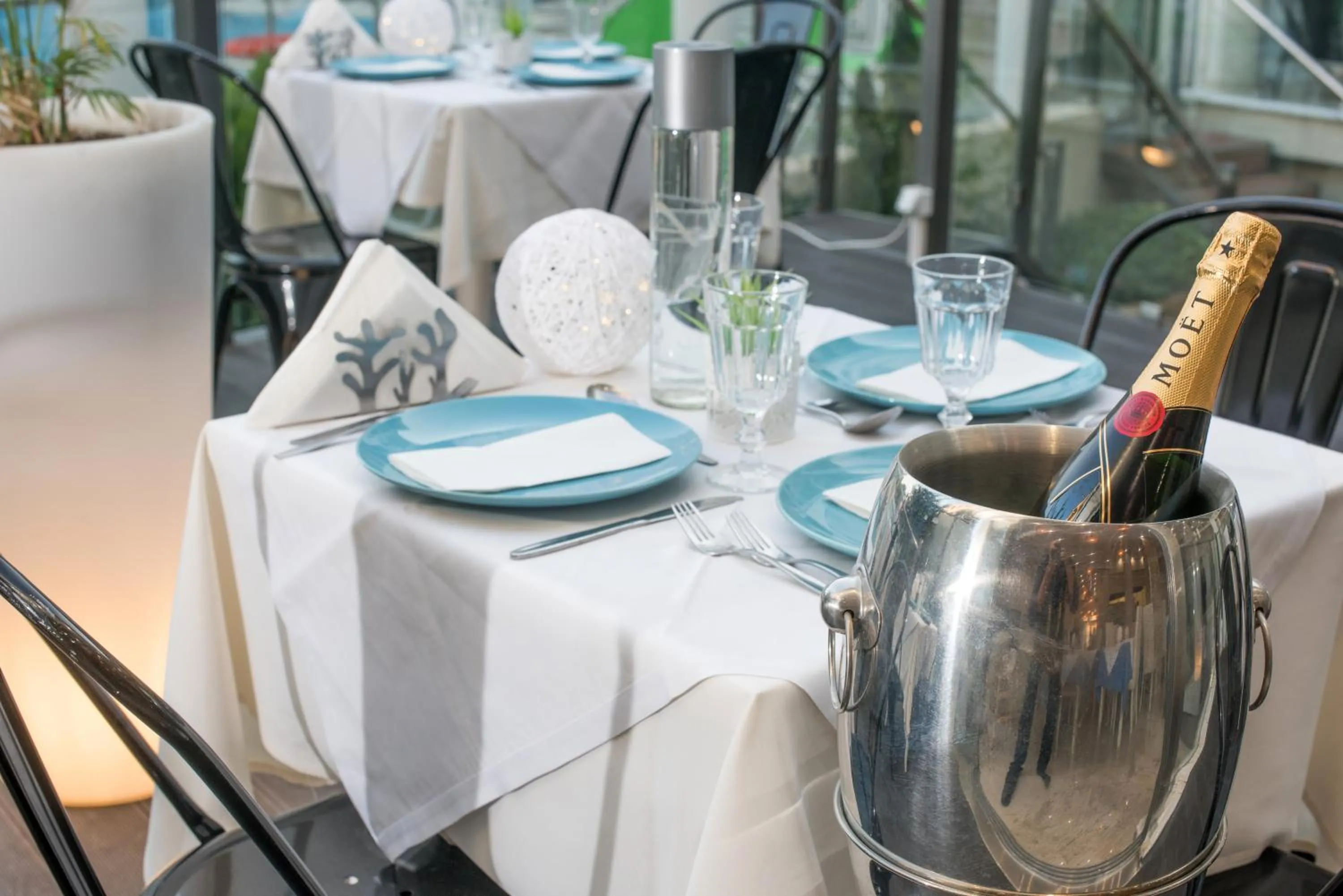 Restaurant/places to eat in Palotel Design Gouvia