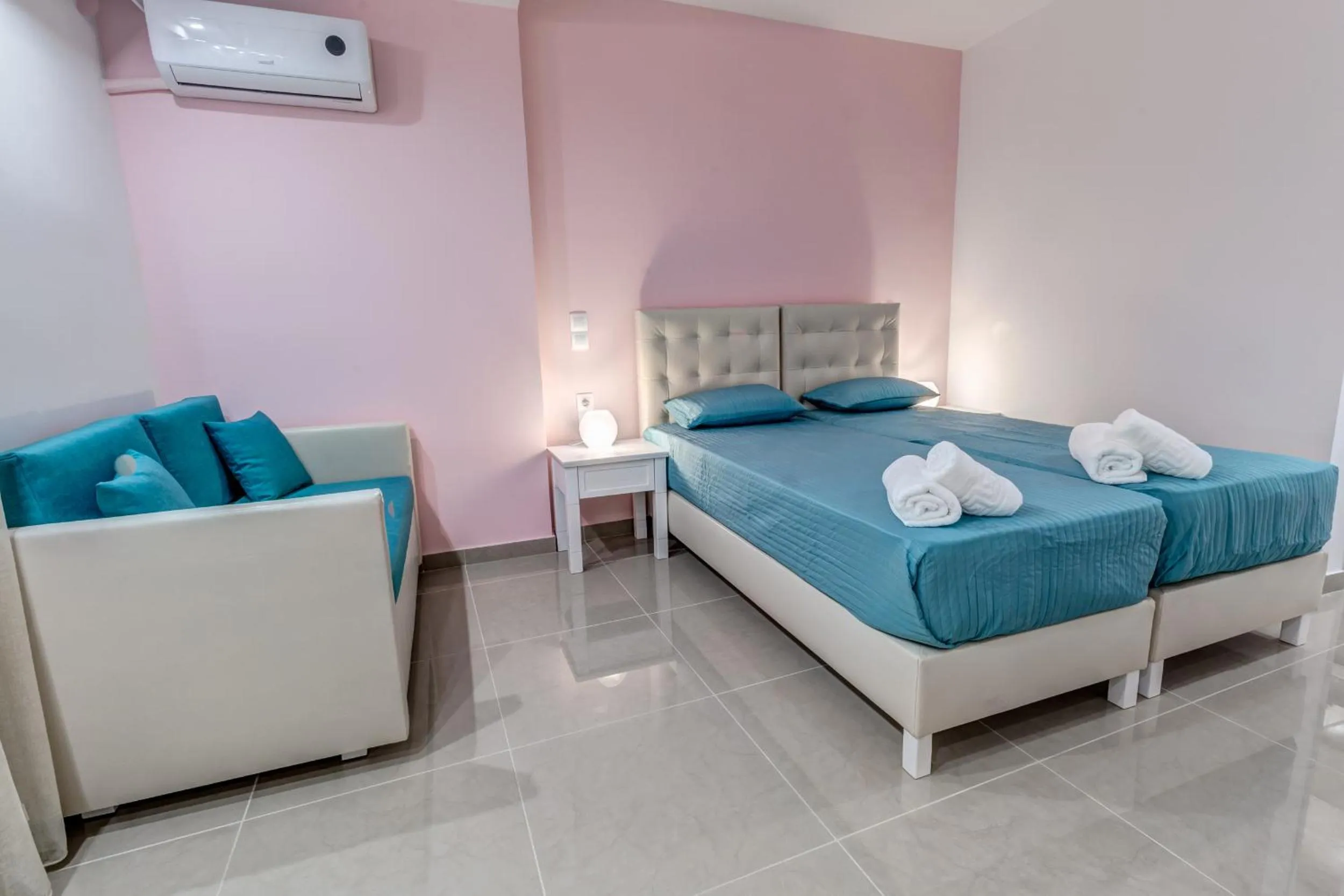 Bed in Palotel Design Gouvia