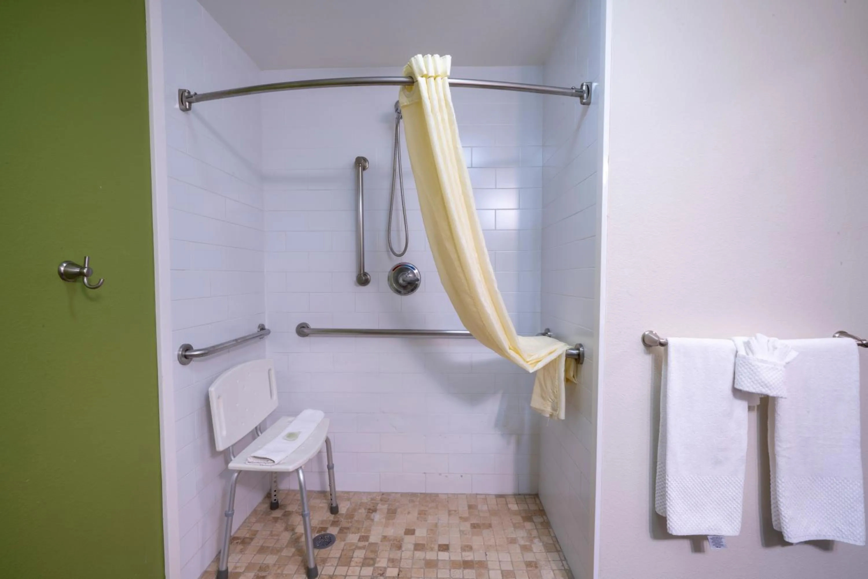 Shower in Sleep Inn Dallas Love Field-Medical District