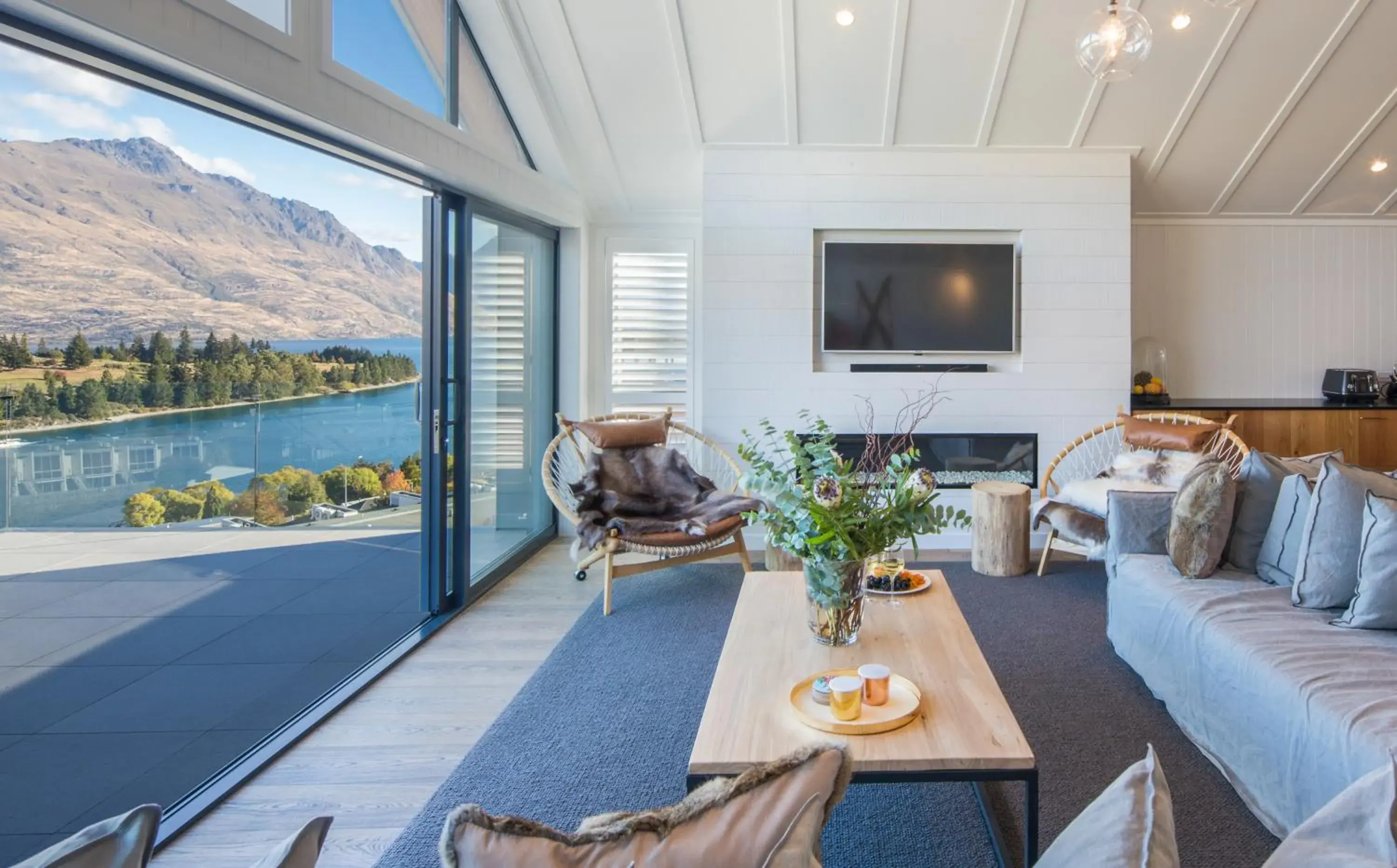 Kahurangi Luxury Holiday Home by MajorDomo Kahurangi Luxury Holiday Home by MajorDomo