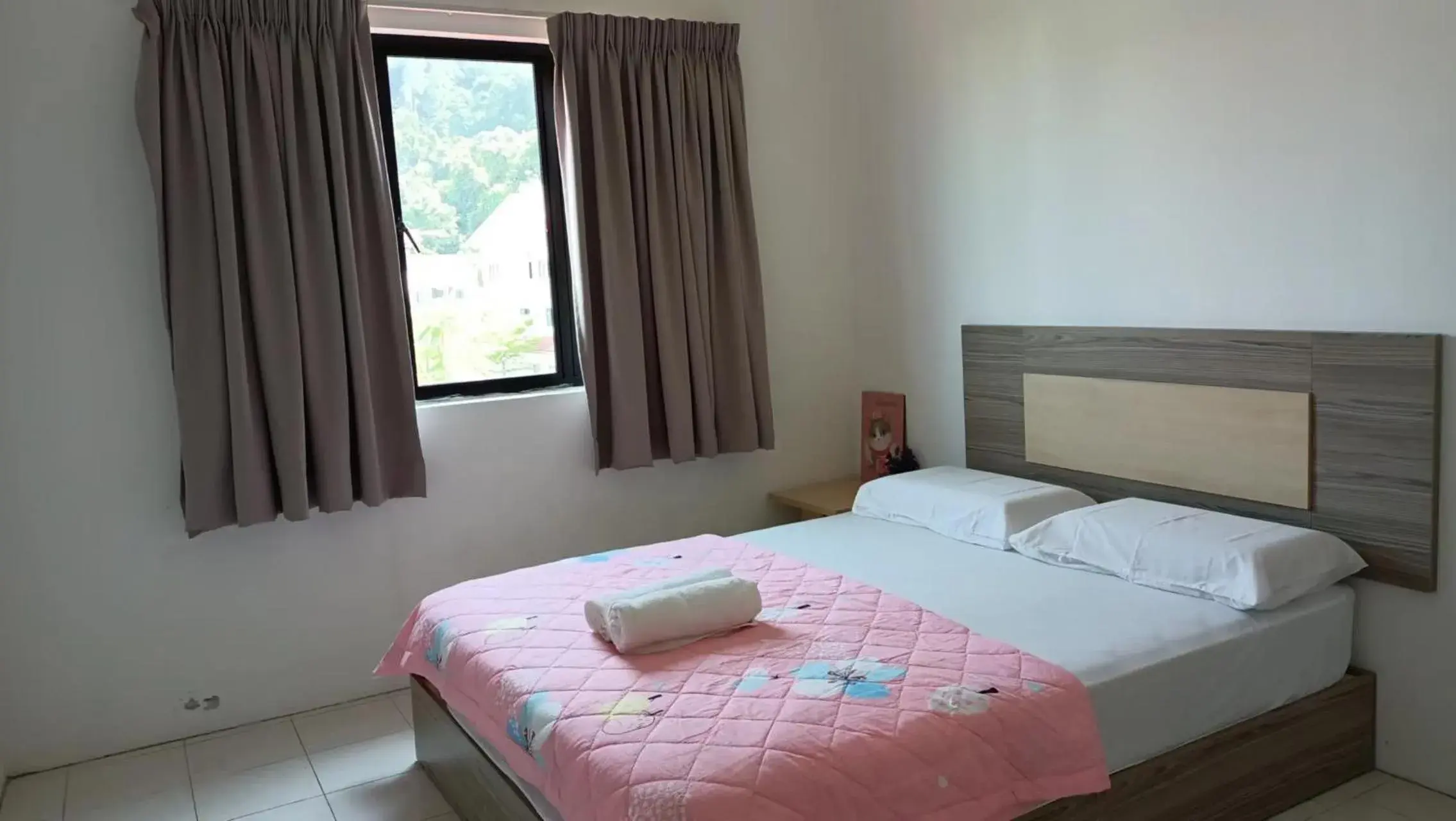 Bed in Walking Distance To The Beach, Pangkor Bed in Walking Distance To The Beach, Pangkor