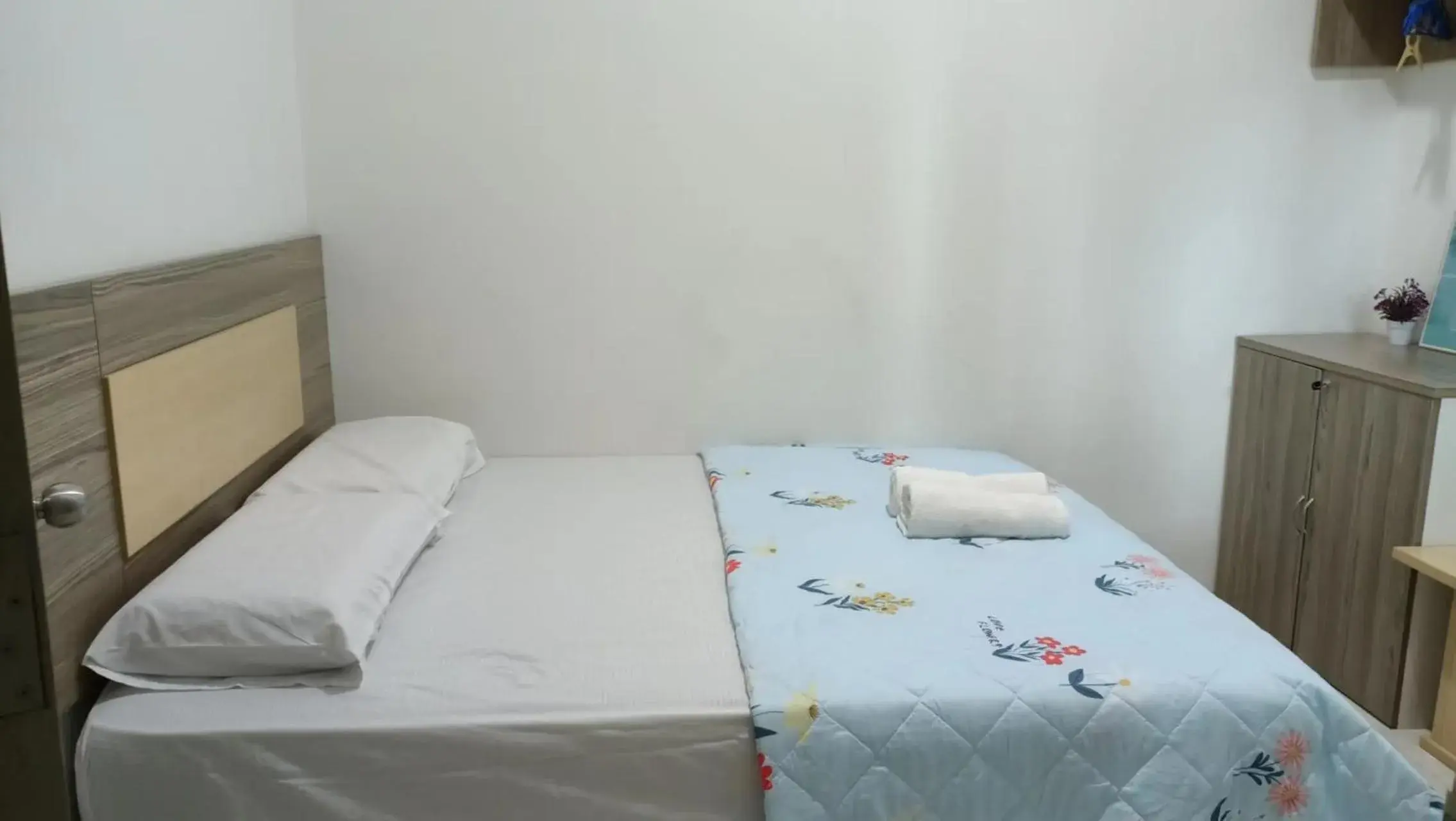 Bed in Walking Distance To The Beach, Pangkor Bed in Walking Distance To The Beach, Pangkor
