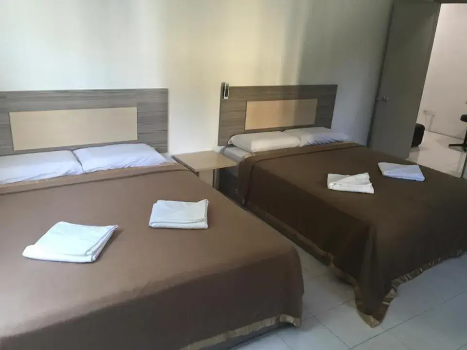Bed in Walking Distance To The Beach, Pangkor Bed in Walking Distance To The Beach, Pangkor