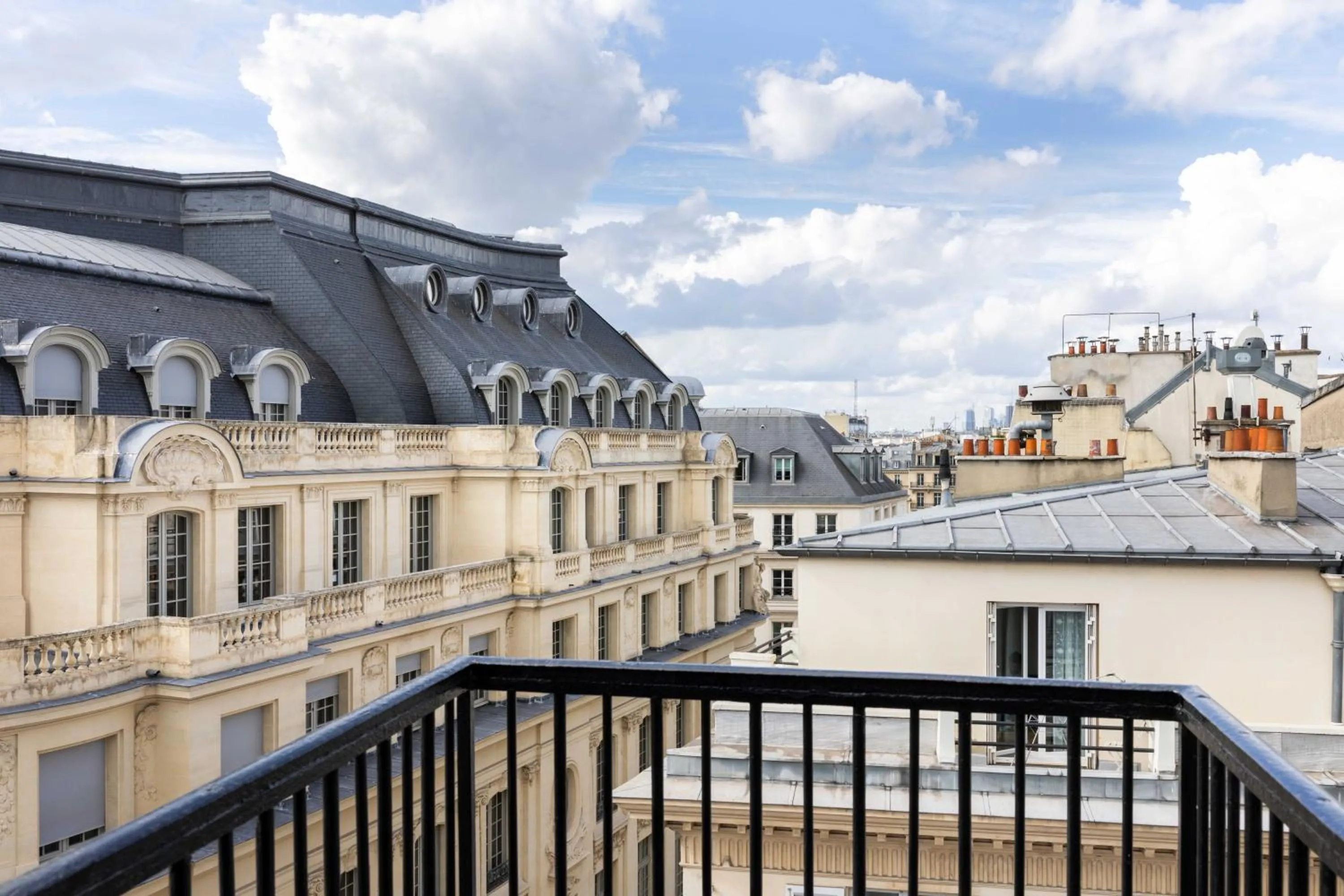 View (from property/room) in Hôtel du Triangle d'Or